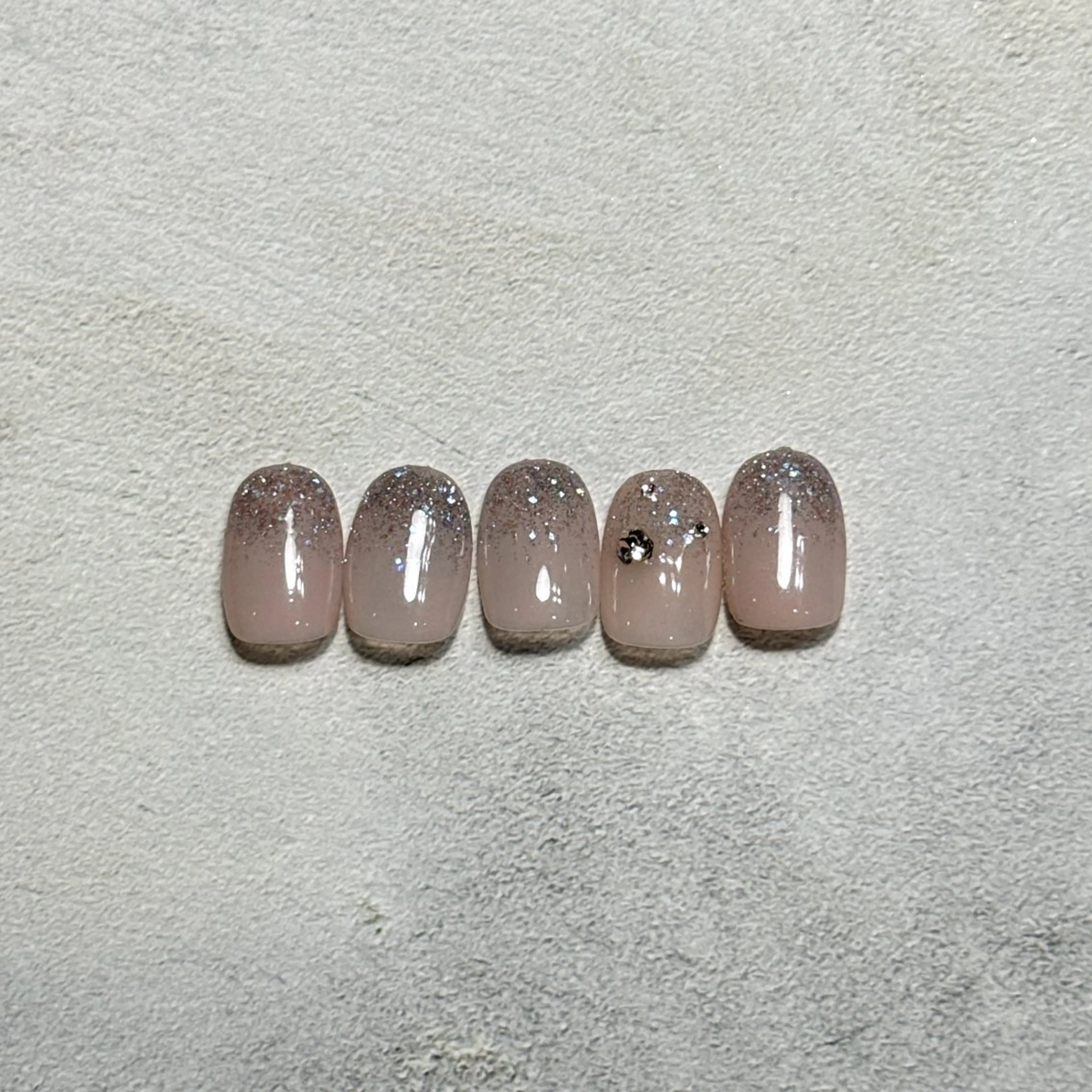 ネイル novem Manamiのネイルデザイン
