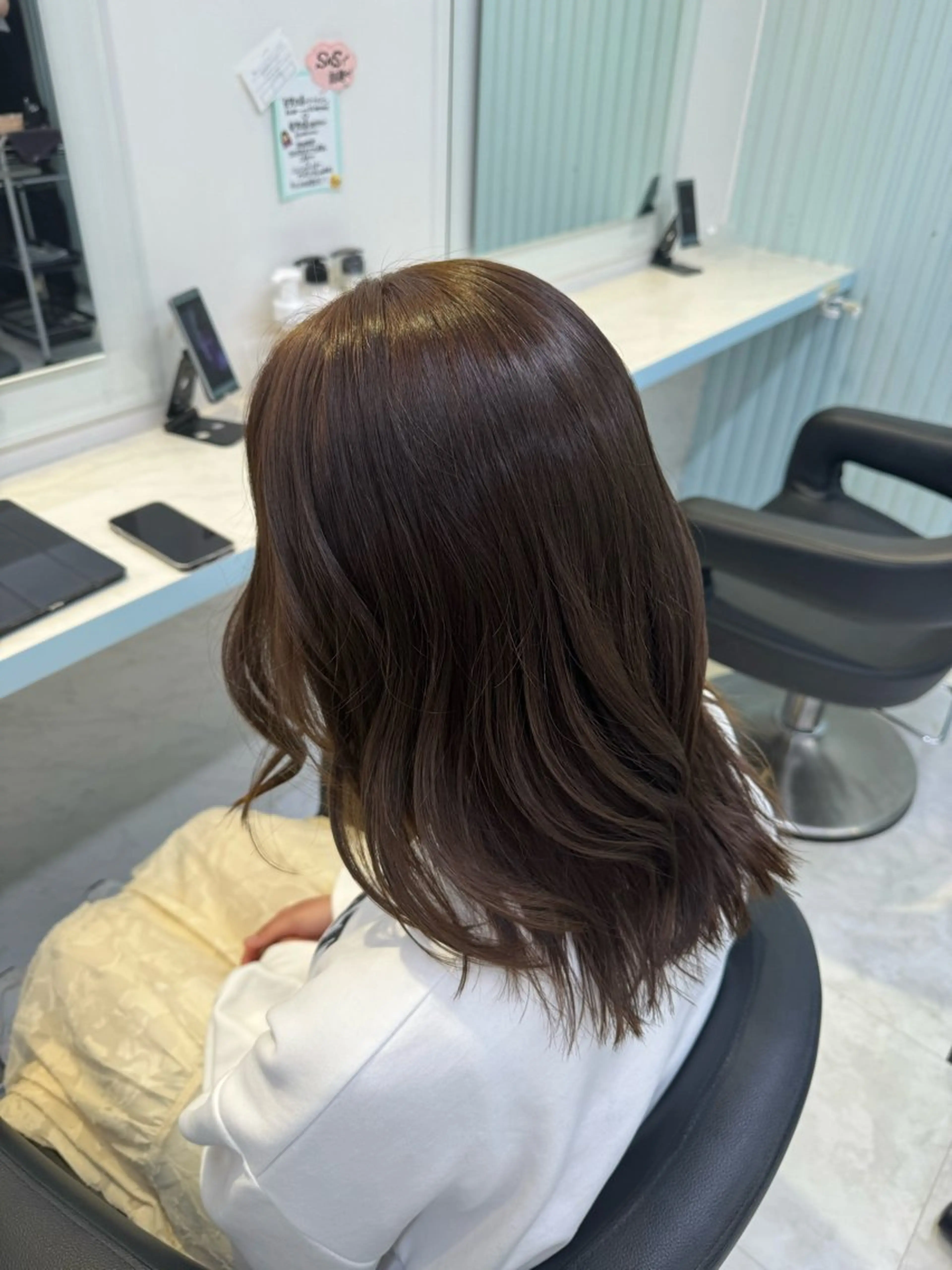 セミロング ヘアカラー 🤎モテ髪＆透明感 ミルクティー🥣🤎のヘアスタイル