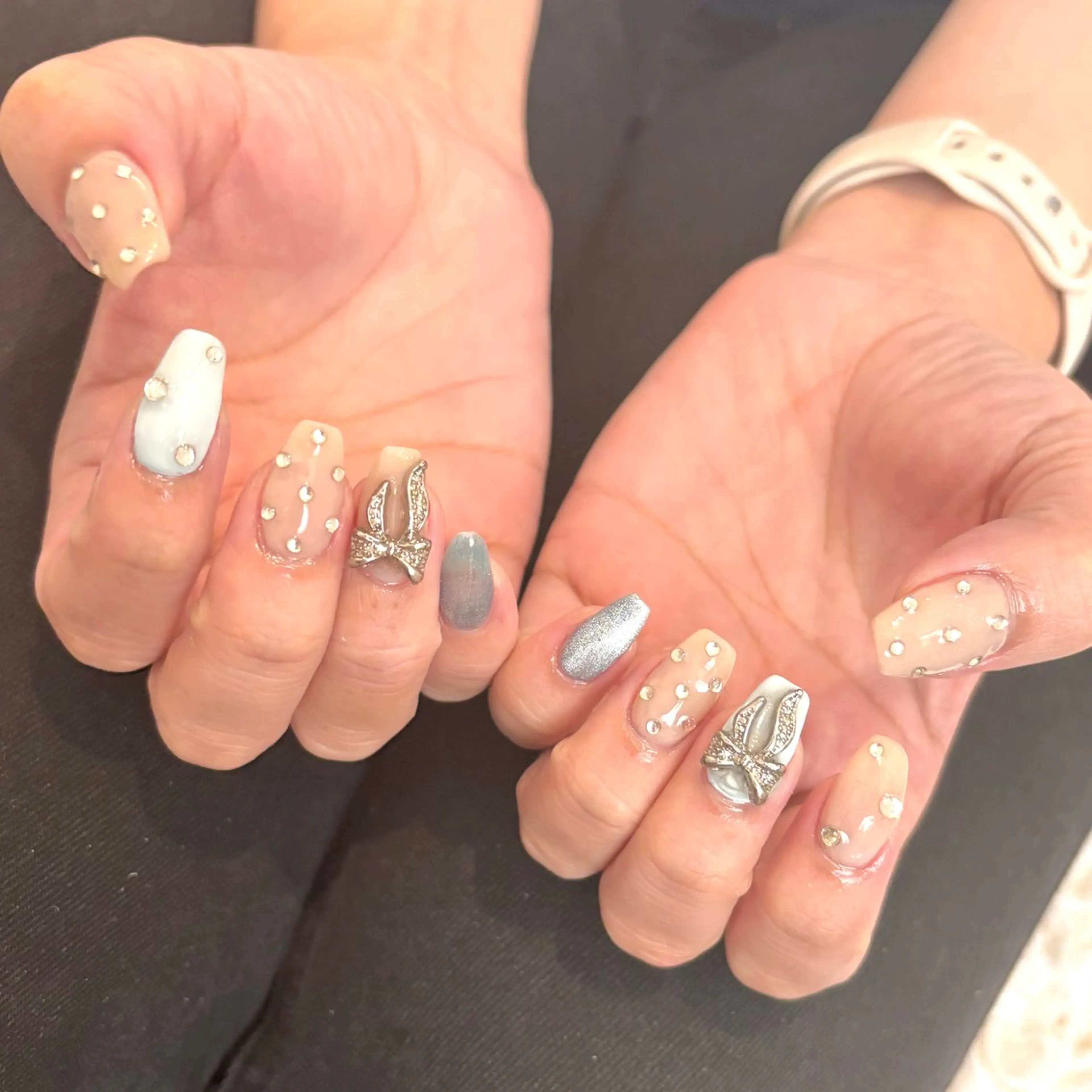 ネイル ジェルネイル マグネットネイル リボン ハンドネイル Chipie_ ayanoのネイルデザイン