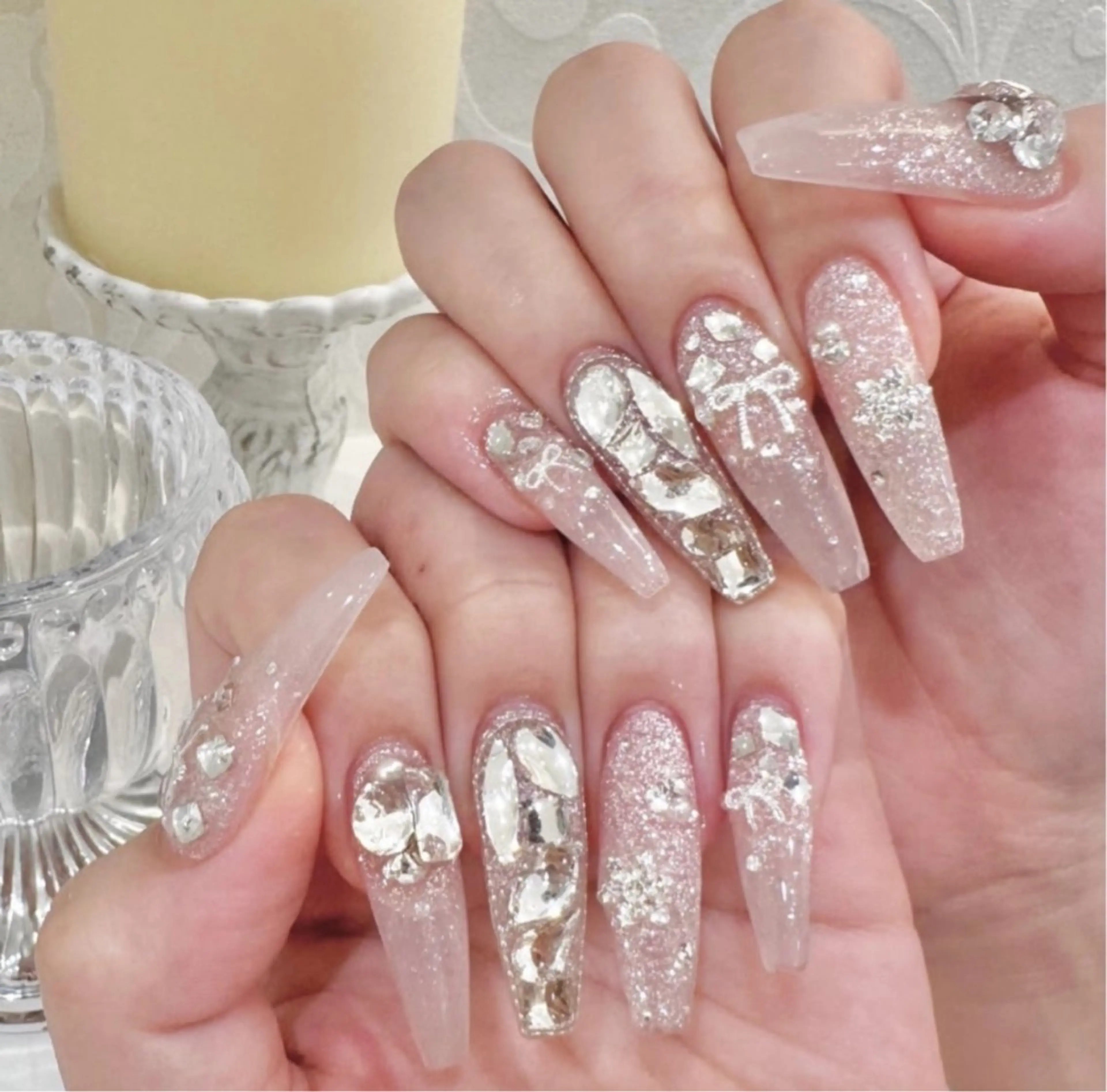 ネイル アートネイル 長さ出し ジェルネイル マグネットネイル ニュアンスネイル ハンドネイル Cloudy Chan 歌舞伎町のネイルデザイン