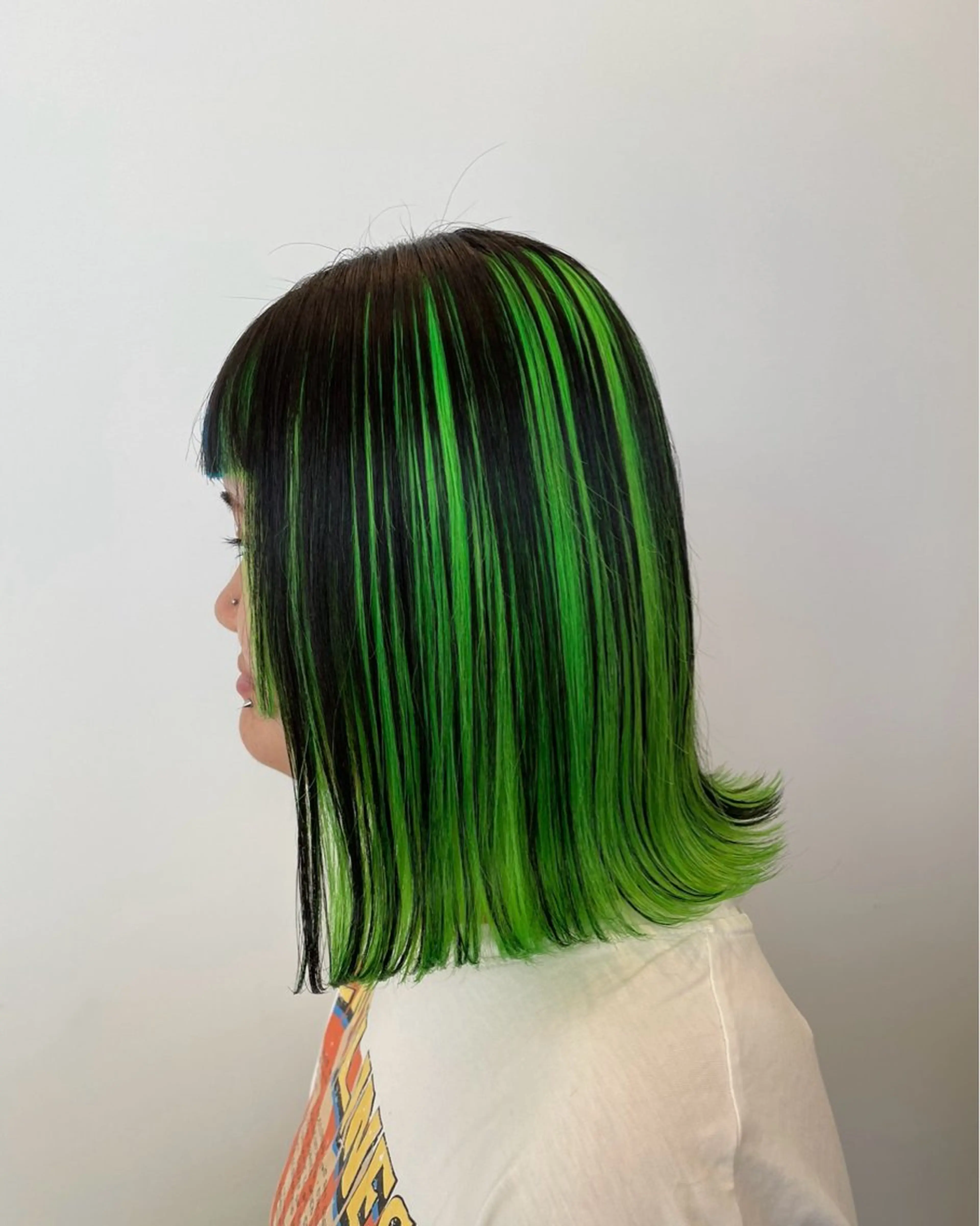 ミディアム カラー バレイヤージュ イヤリングカラー グラデーションカラー ハイライトカラー ハイトーンカラー ブリーチ👩‍🦳/ ‪✂︎MANAMIのヘアスタイル