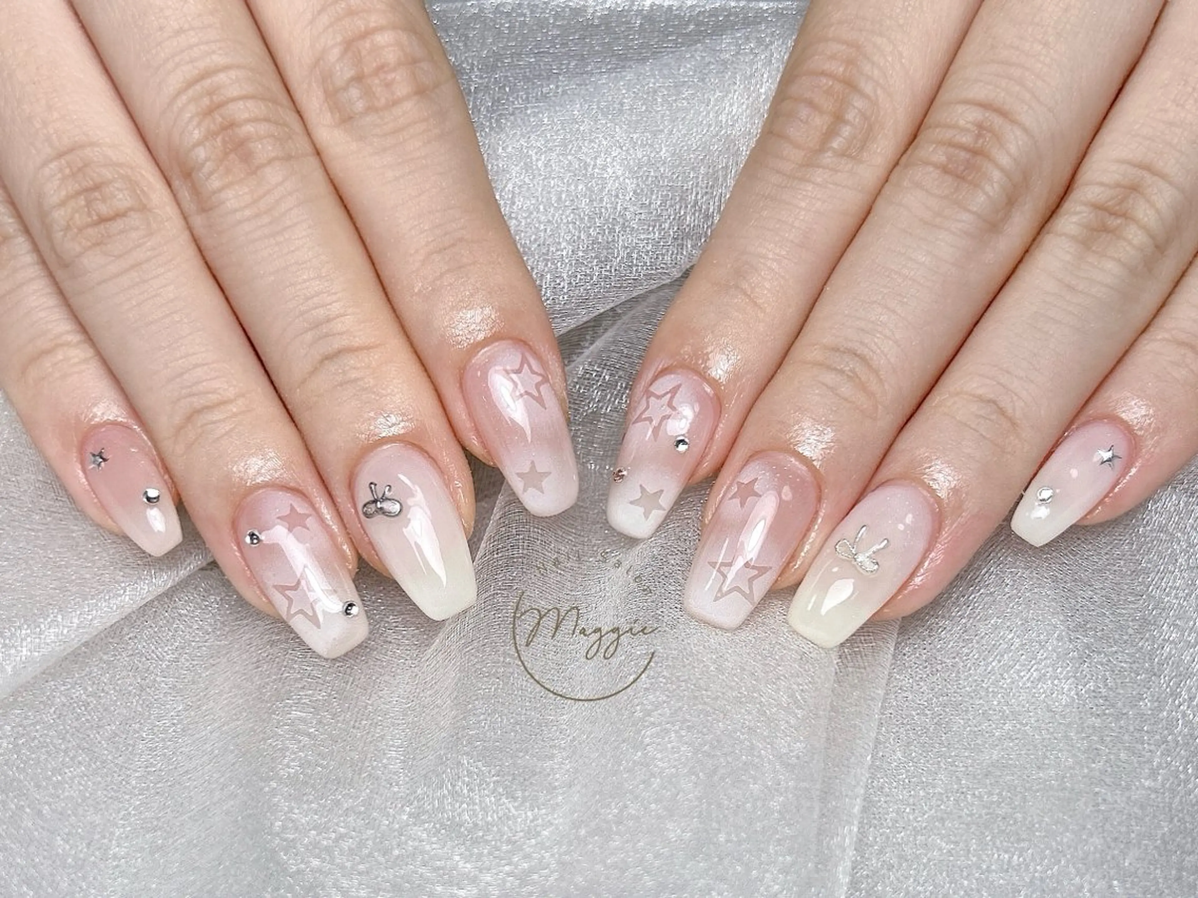 ネイル Maggie Nail🦩のネイルデザイン