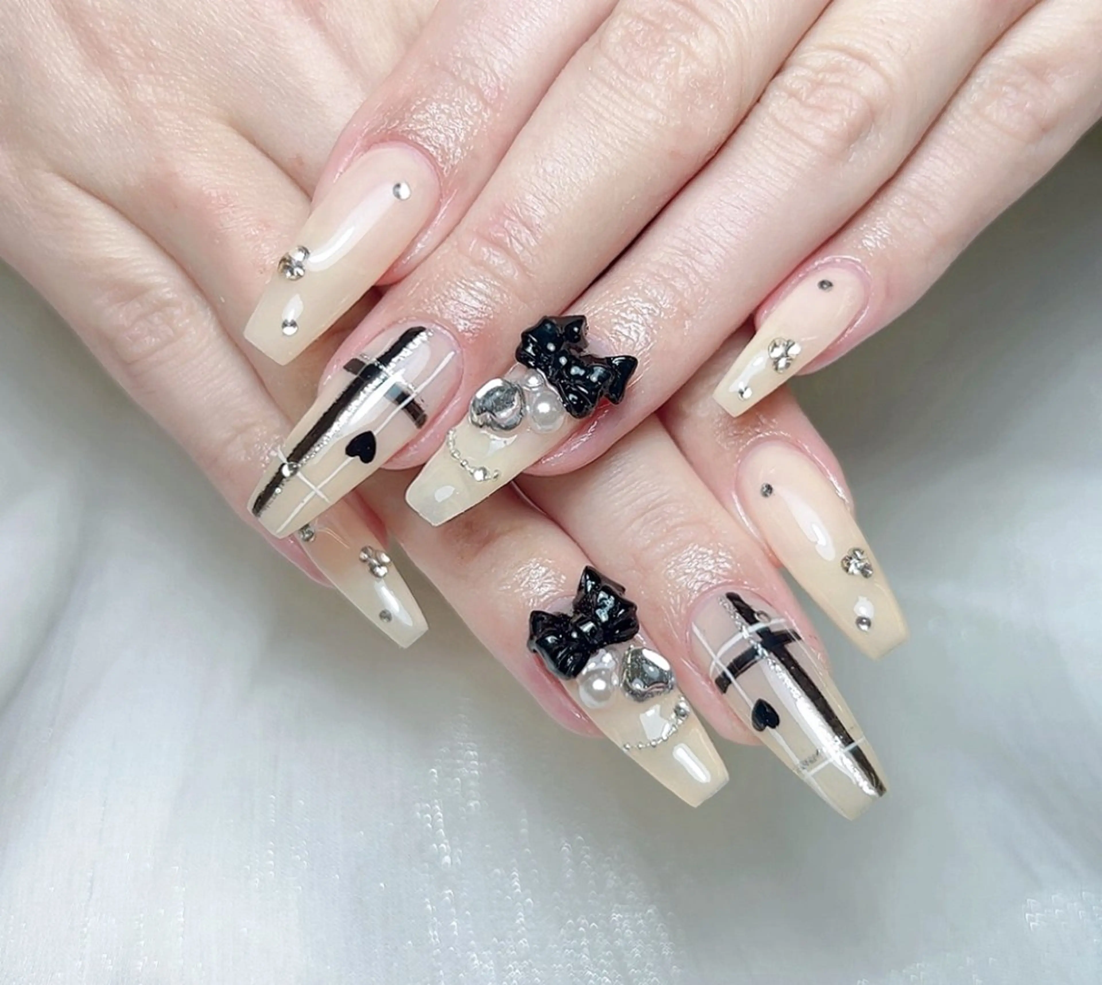 ネイル ハンドネイル M🌷nail 長さだし専門店のネイルデザイン