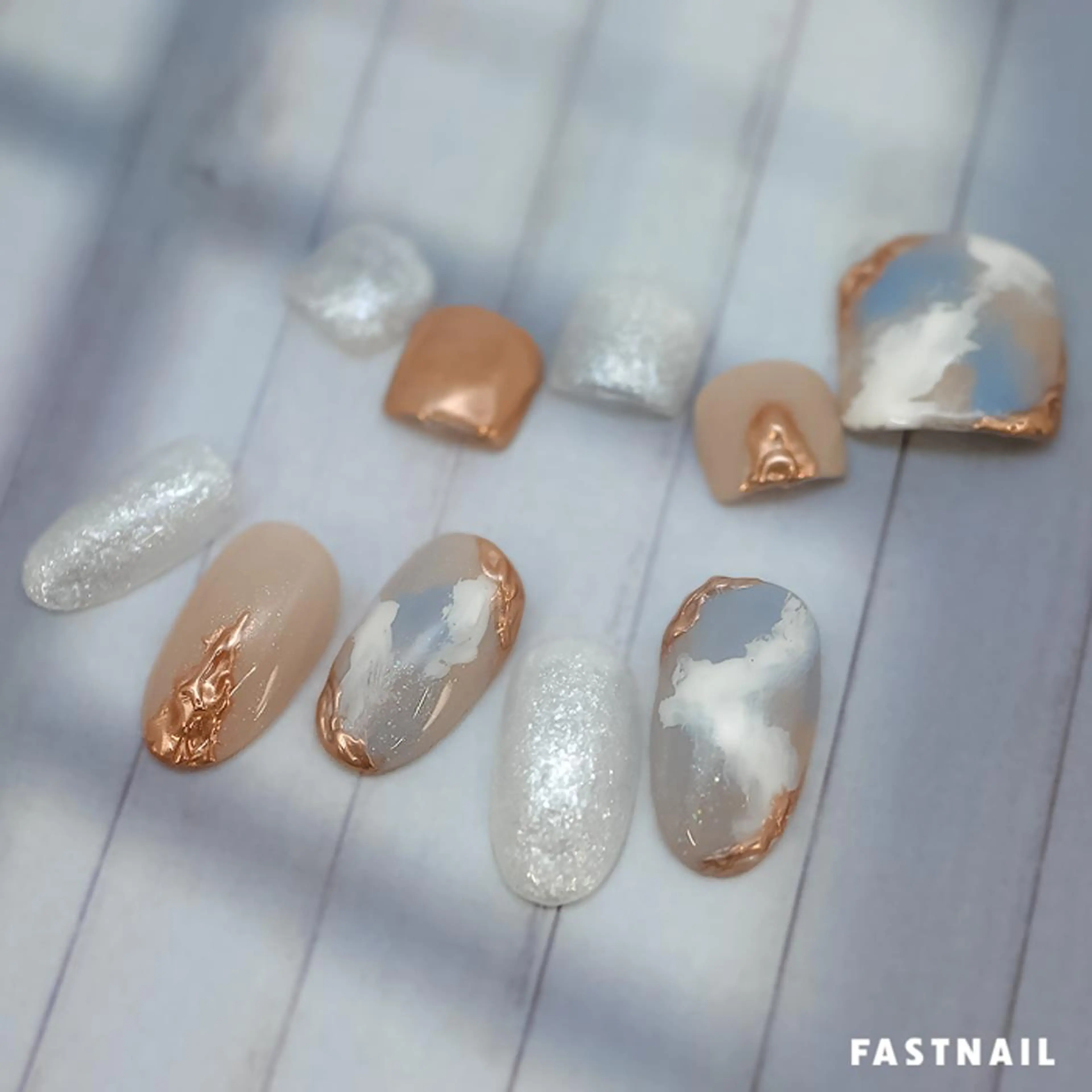 ネイル オーロラネイル フットネイル フレンチネイル ジェルネイル ワンカラーネイル ファストネイル　ロコ 志免のネイルデザイン