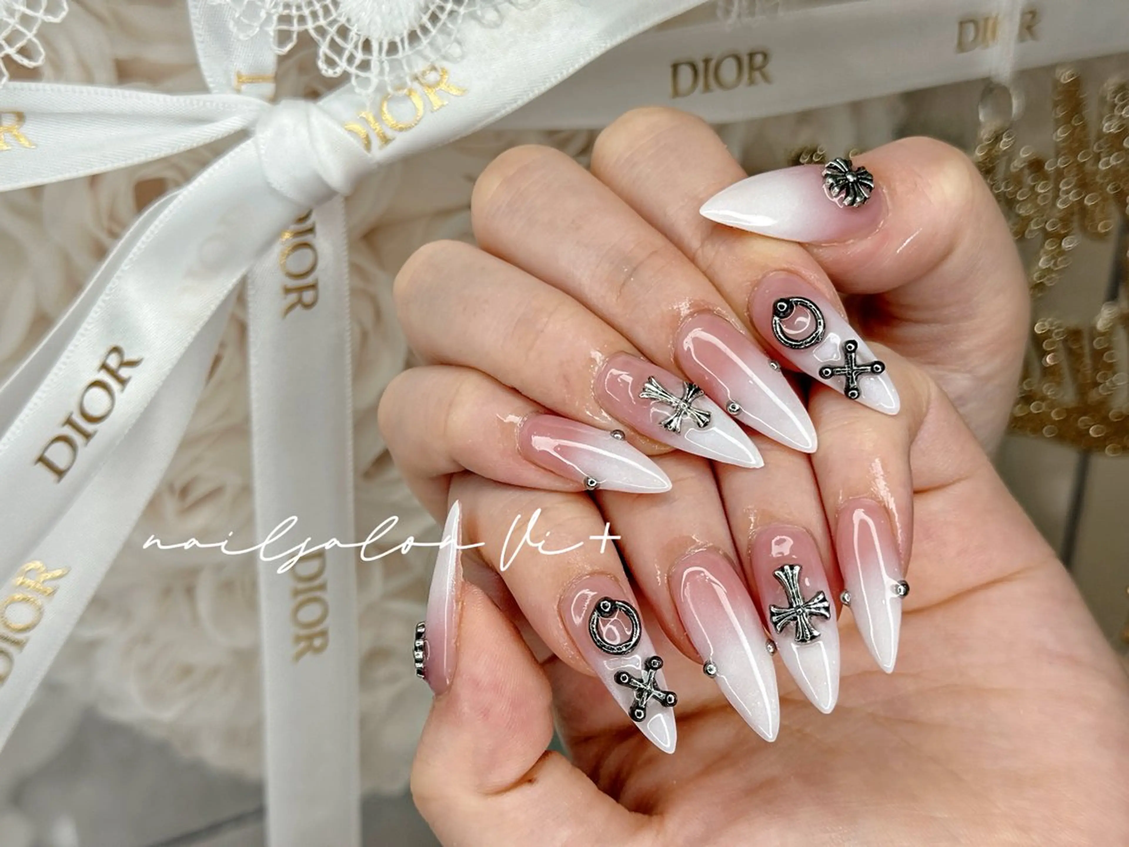 ネイル ハンドネイル ✨Nailsalon Vi+✨のネイルデザイン