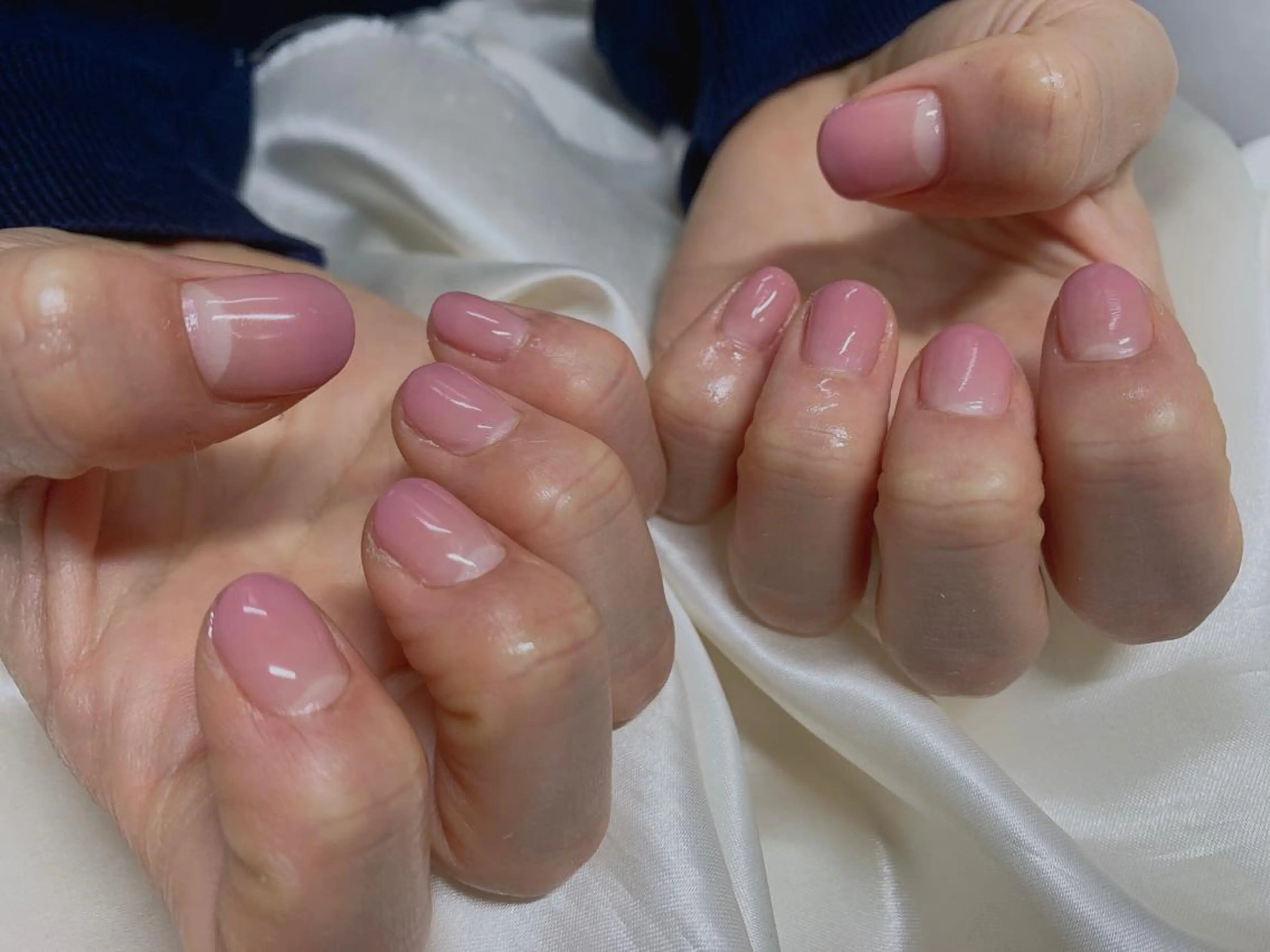 ネイル グラデーション 春ネイル mogunail &blowのネイルデザイン