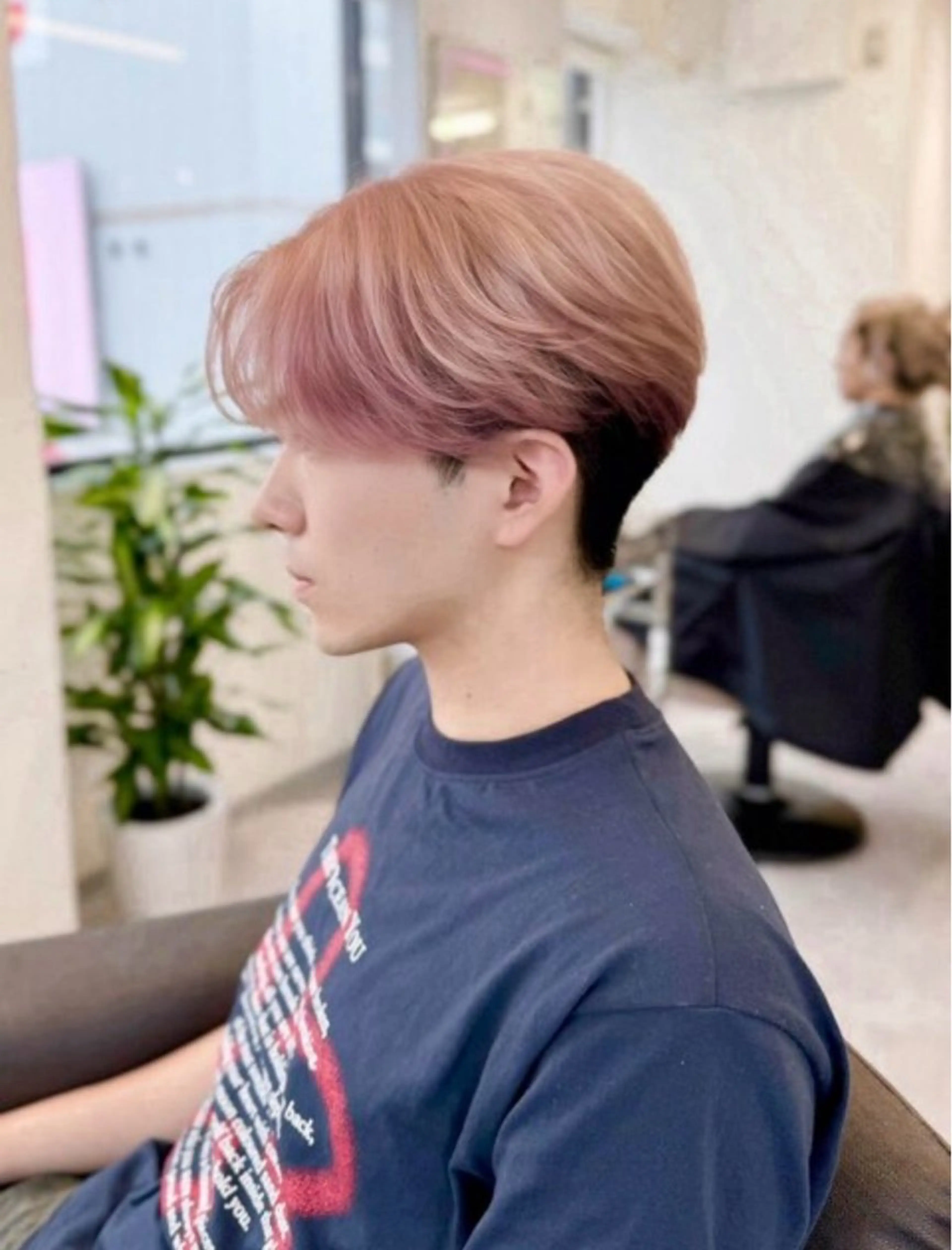 ショート ヘアカラー 得能 海翔のヘアスタイル