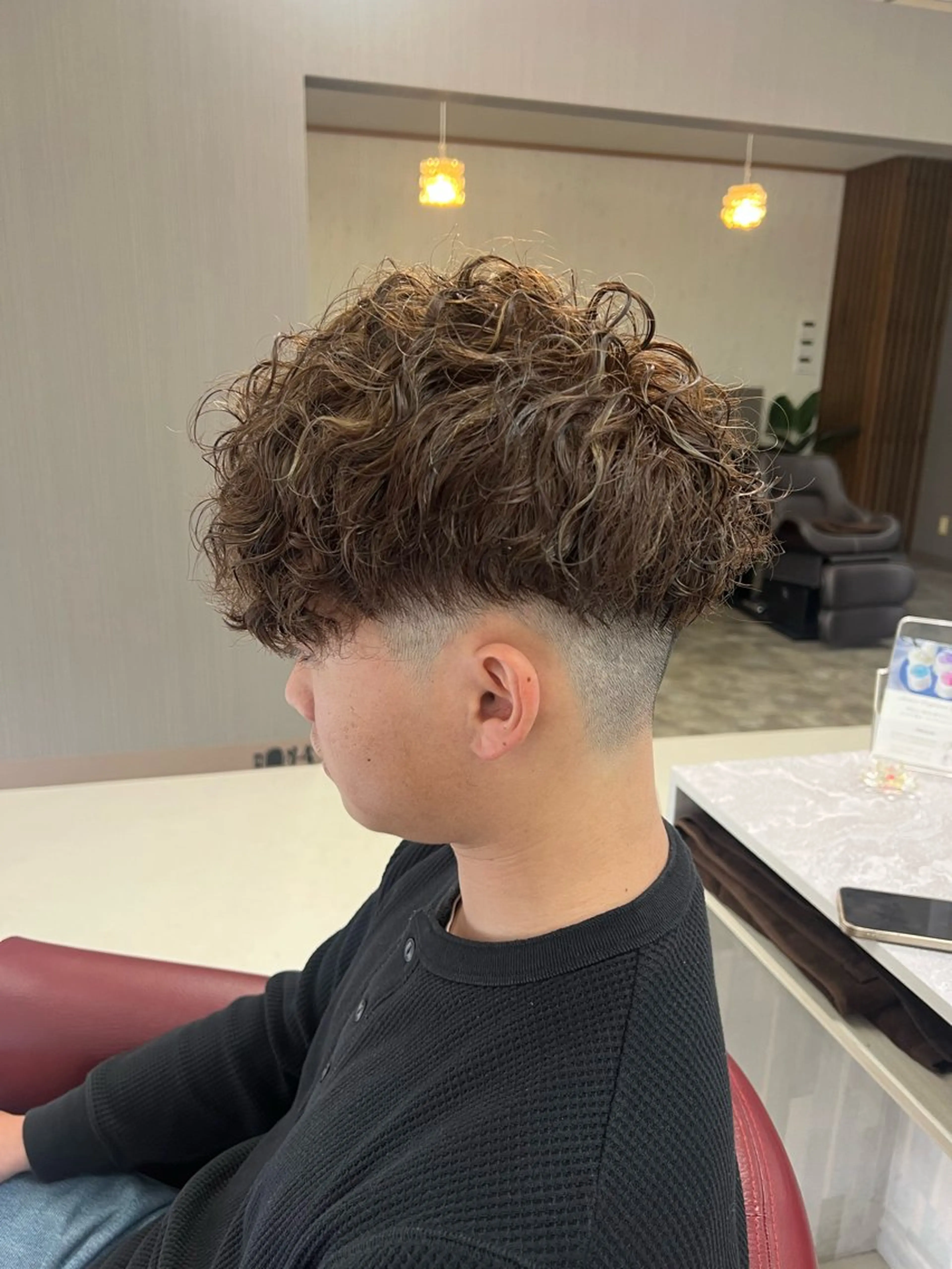 ショート カラー パーマ KEN 🌟のヘアスタイル