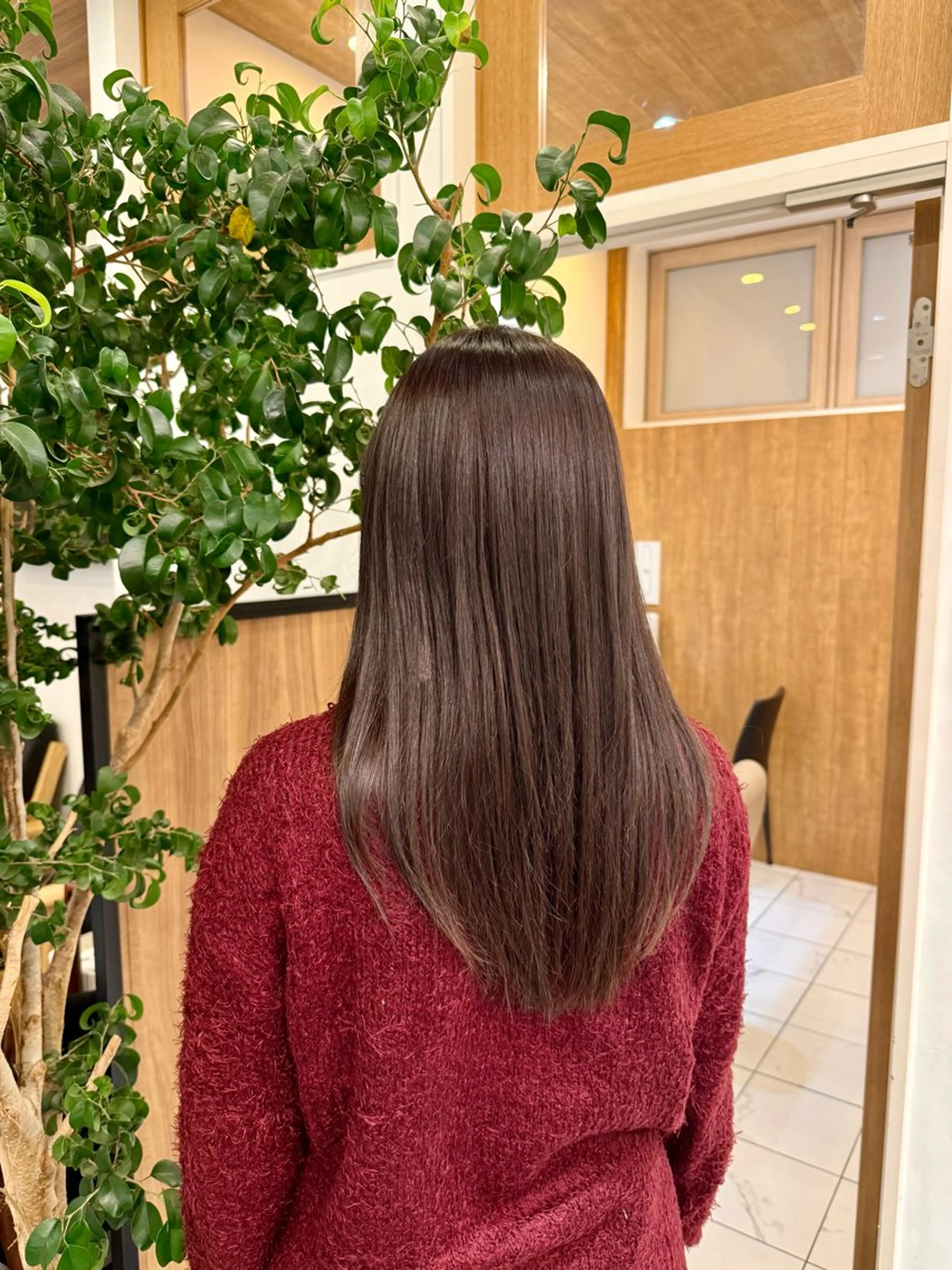 カラー 橋本 萌叶のヘアスタイル