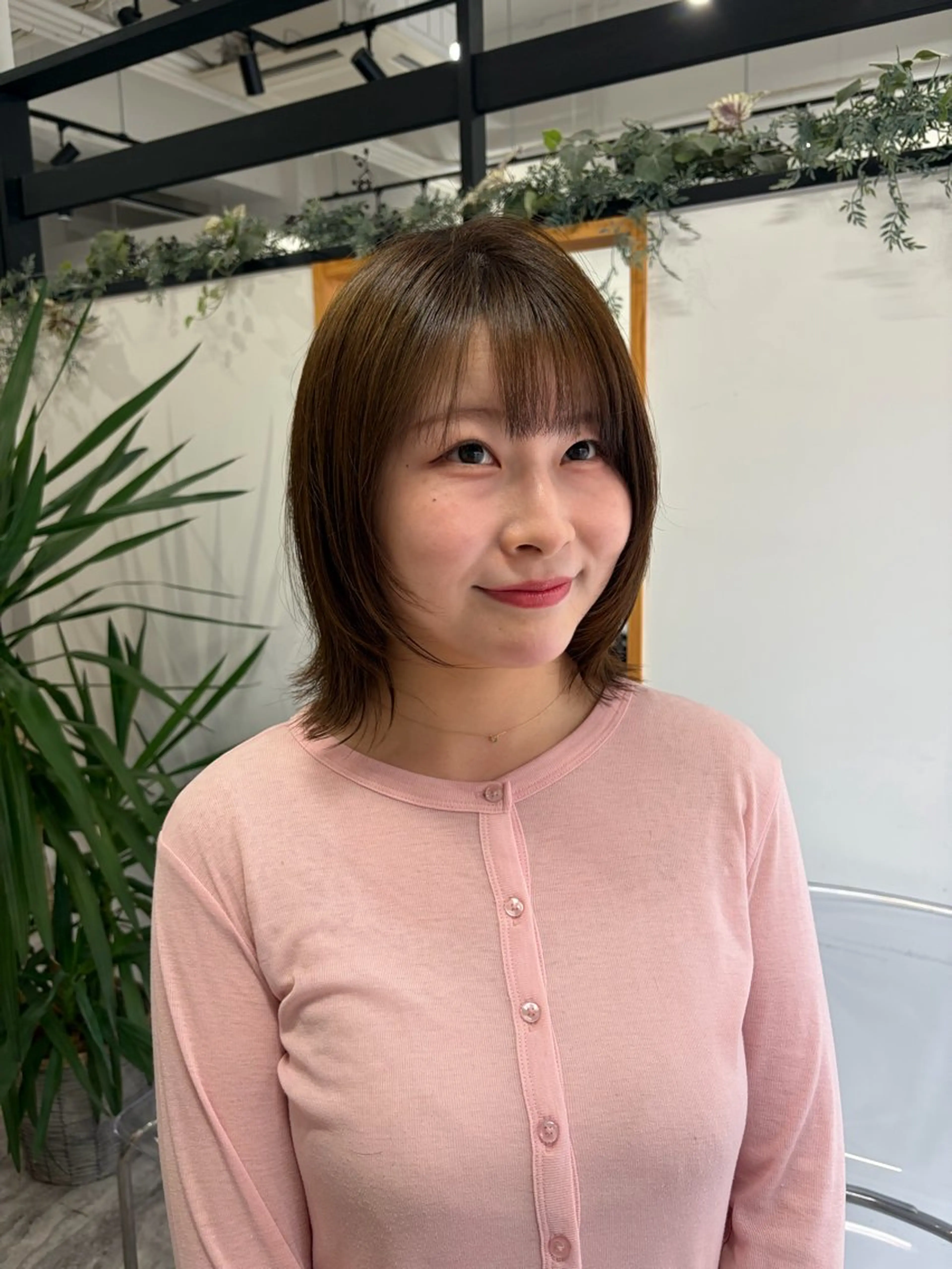 ミディアム ボブレイヤー ミディアムレイヤー ボブ くびれヘア ハッシュカット カット ヘアカラー トリートメント レイヤーカット🏆/ 髪質改善🏆/福本凌のヘアスタイル