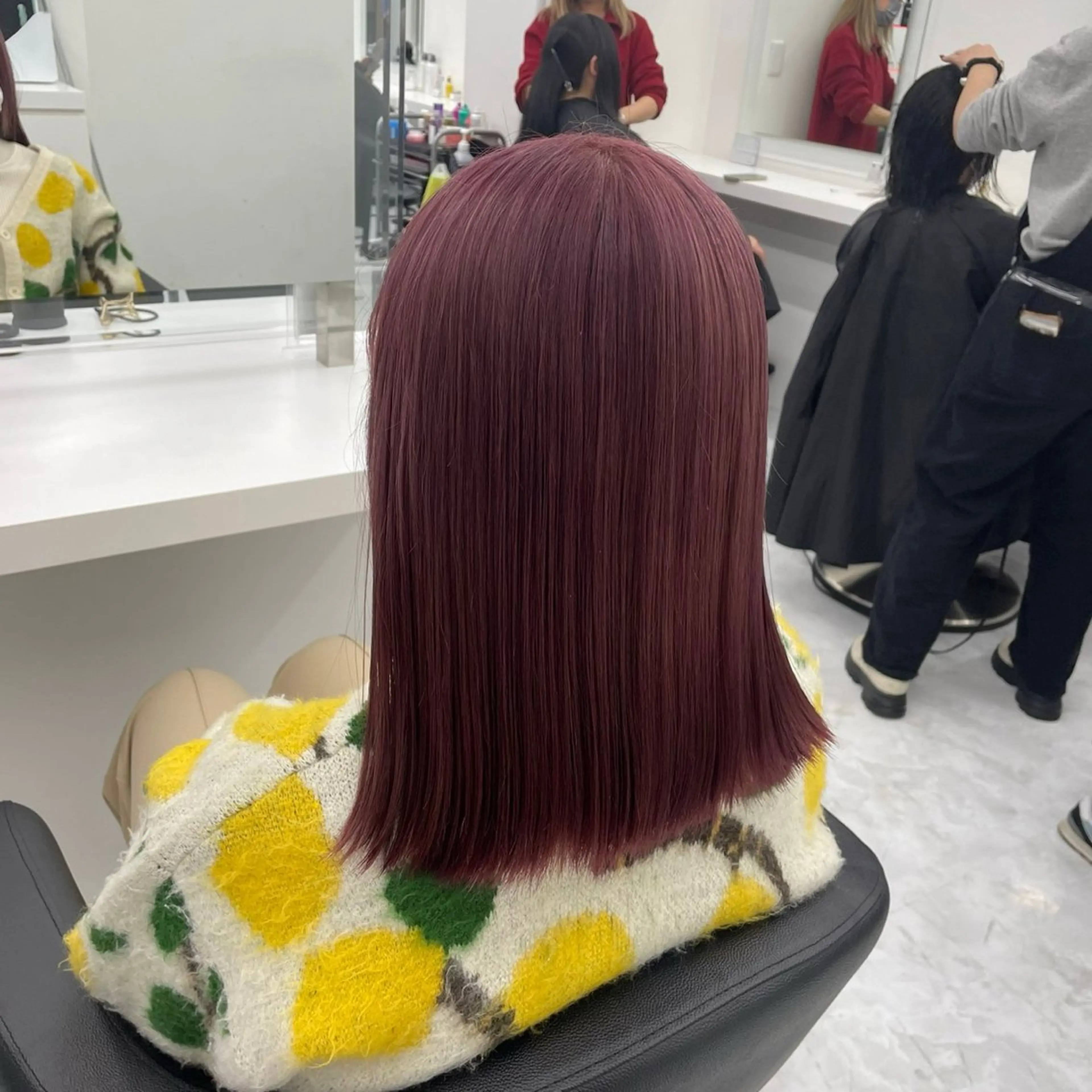 ミディアム 🍀yuria/ハイ トーン/ペールカラーのヘアスタイル