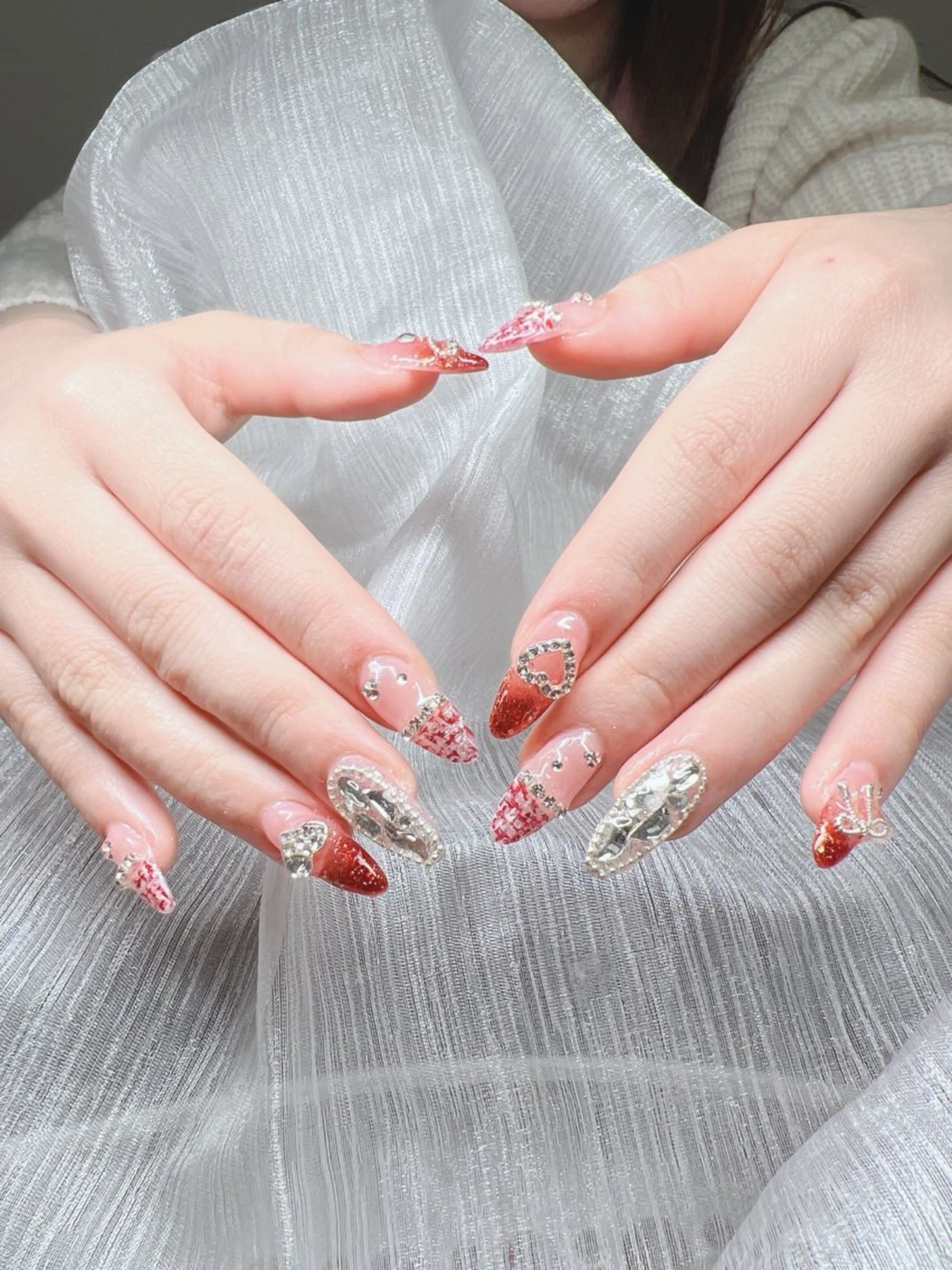 ネイル オーロラネイル チークネイル 長さ出し フットネイル フレンチネイル ハンドネイル Lee Nails チップ長さだし専門店のネイルデザイン