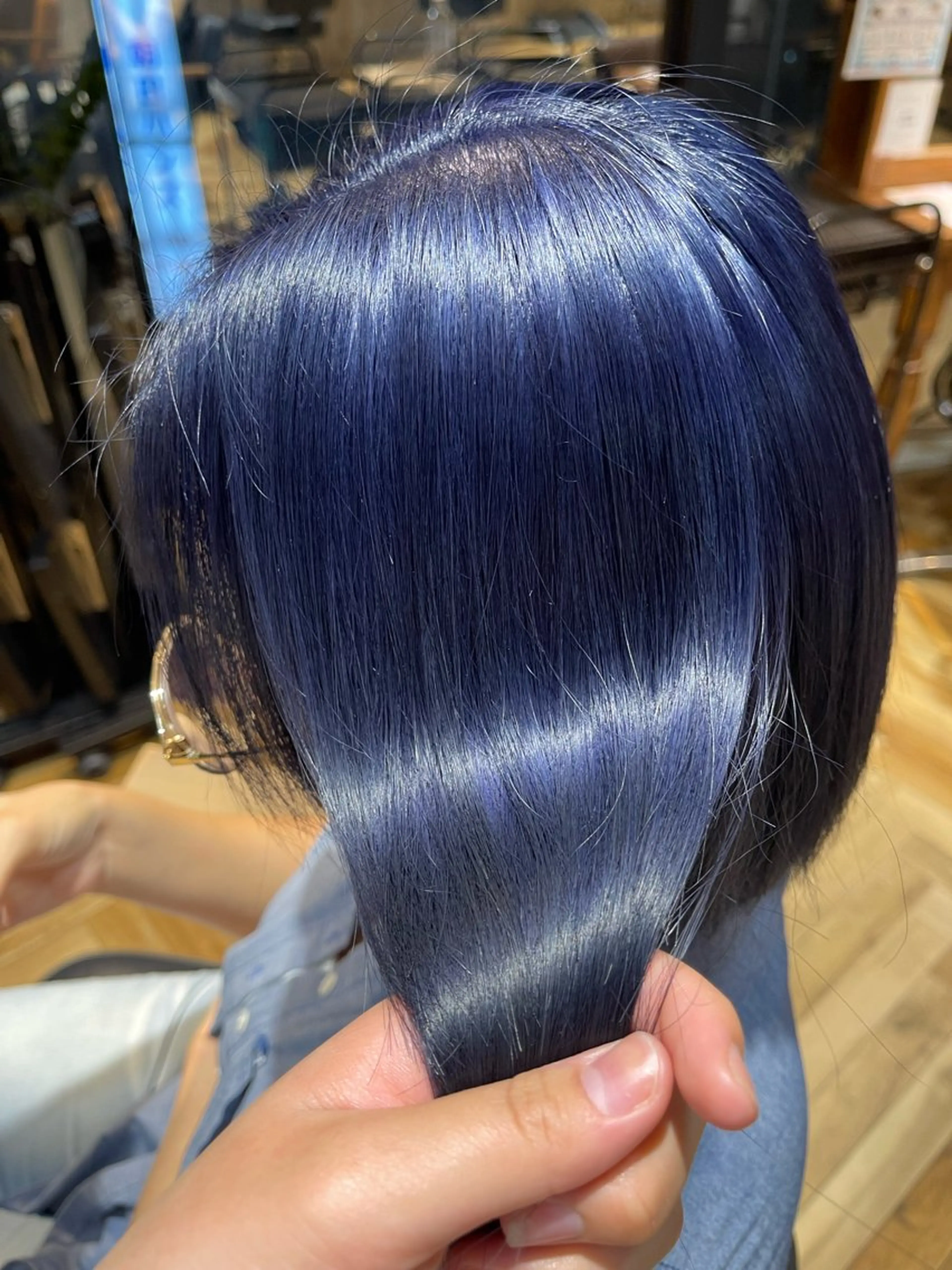 カラー バヤラー バイガルマーのヘアスタイル