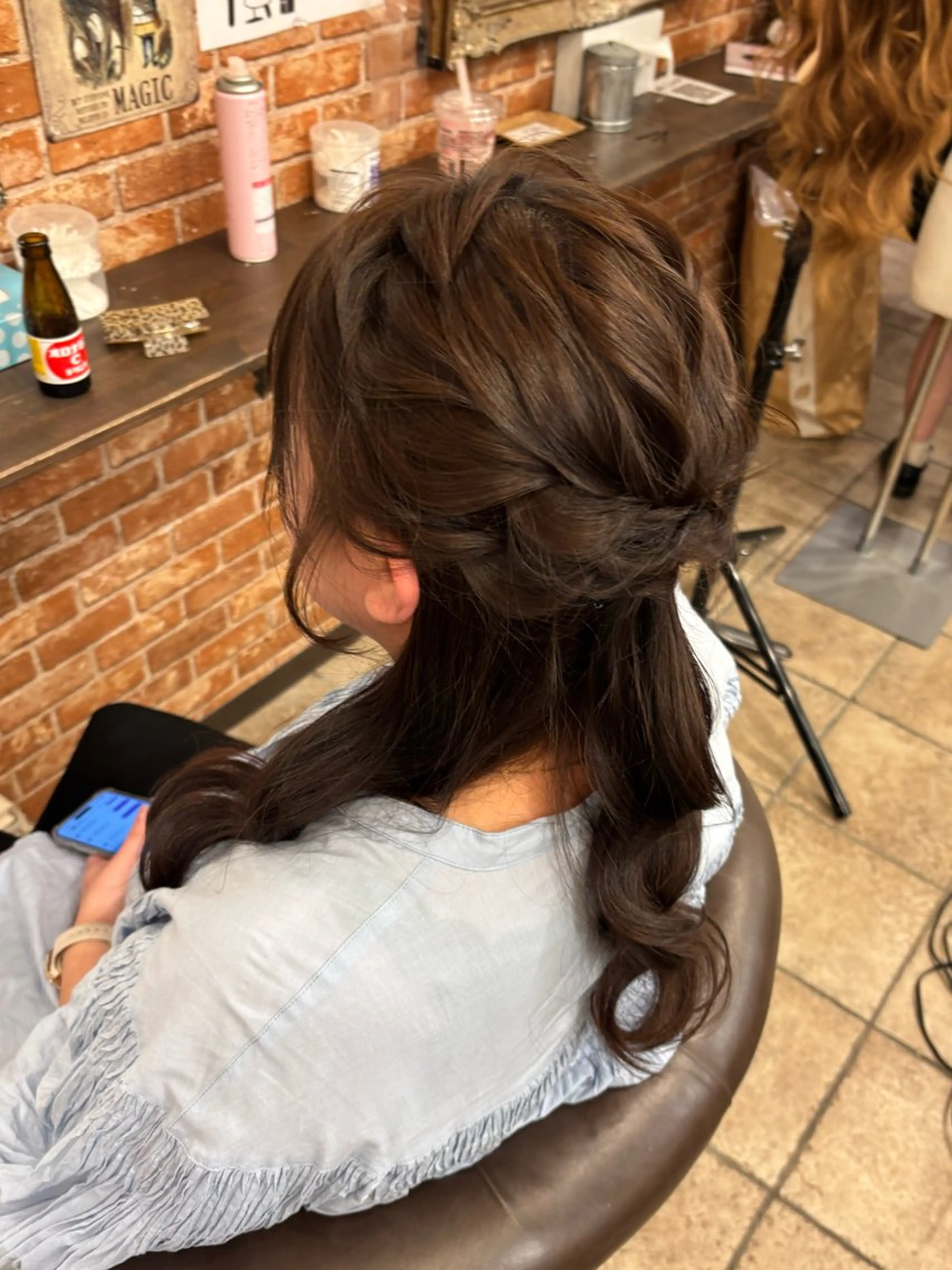 ロング ヘアアレンジ ハーフアップ pupe まいのヘアスタイル