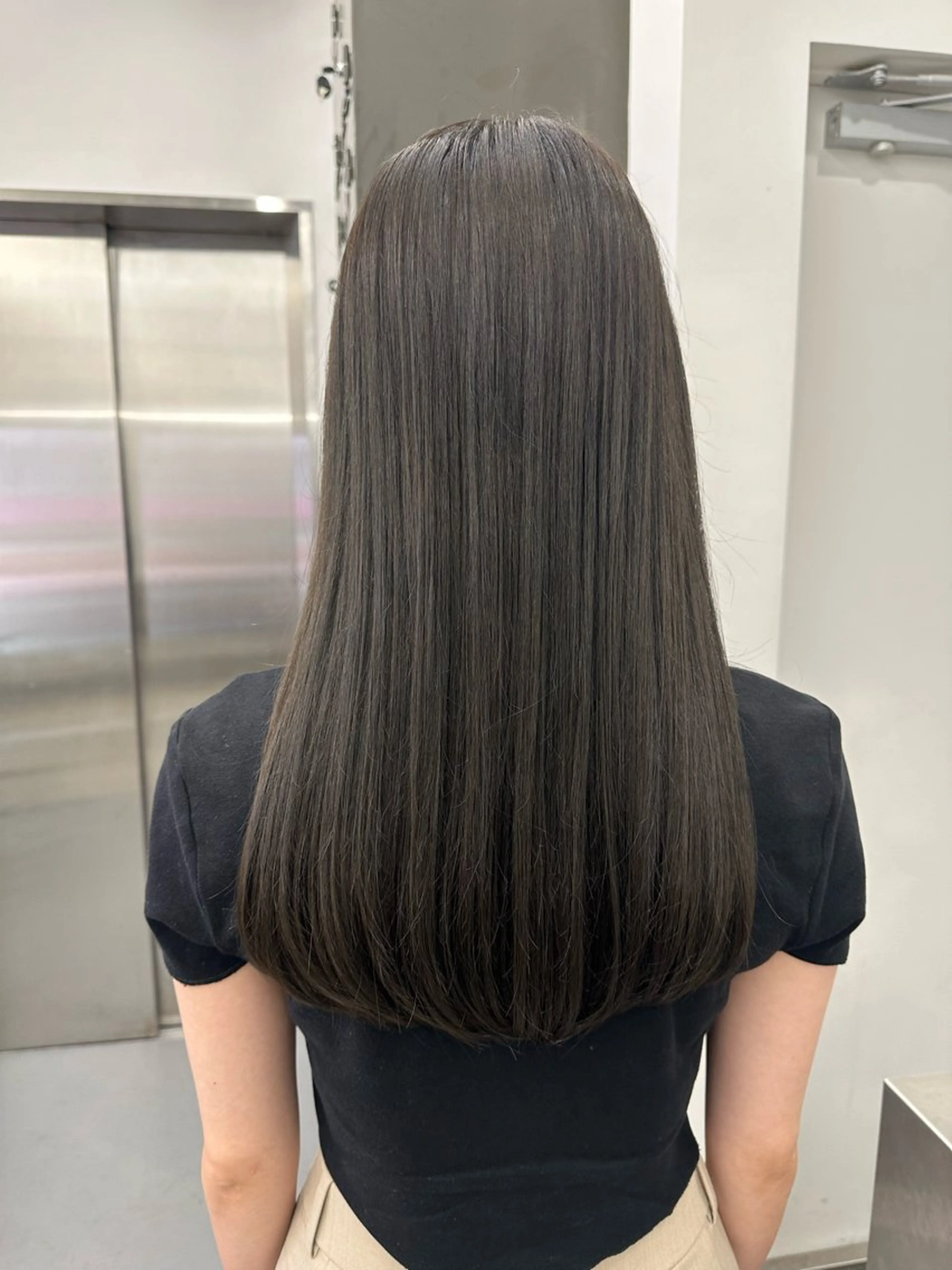 ロング カラー ヘアカラー トリートメント 古田 昂也のヘアスタイル