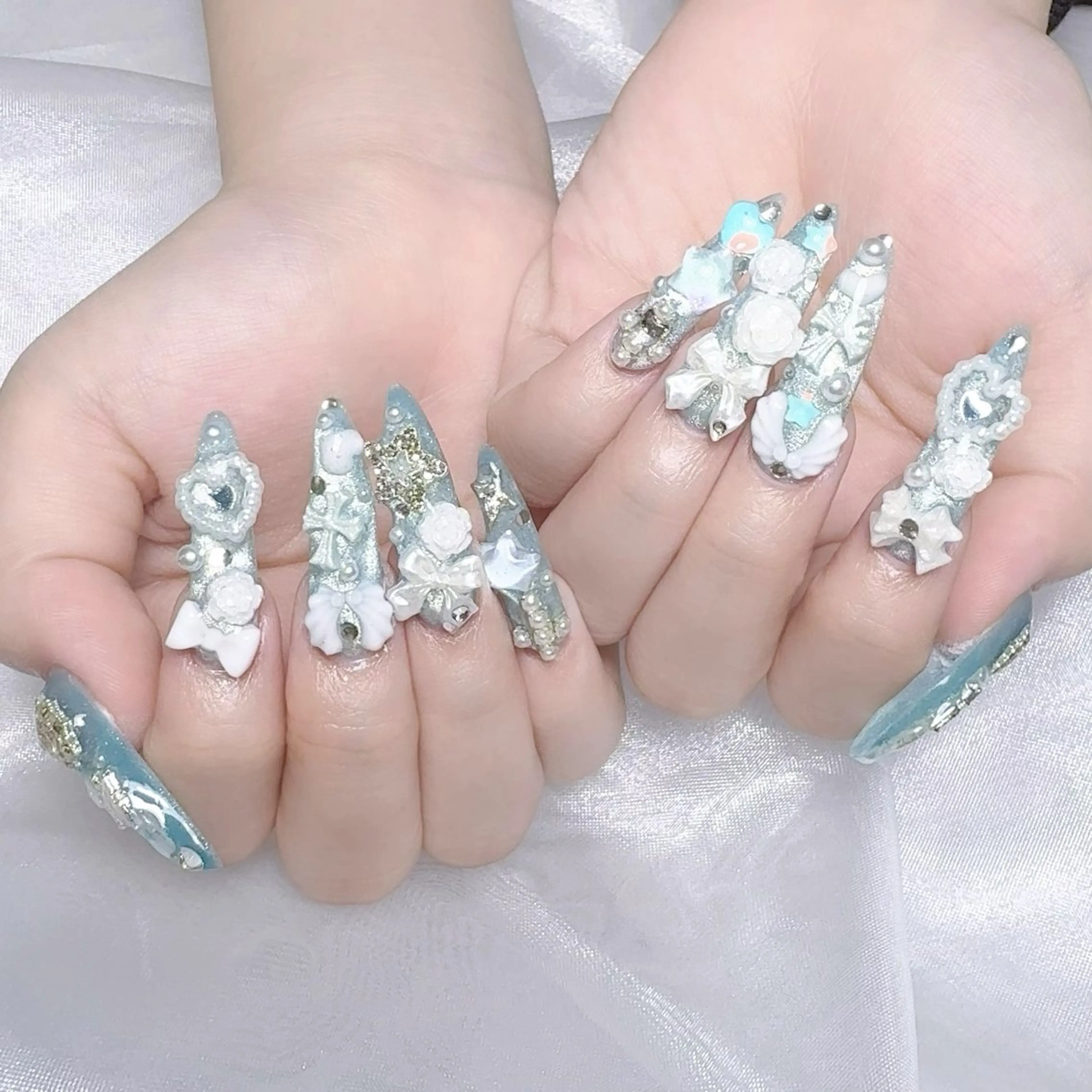 メンズ ネイル メンズ韓国風 アートネイル オーロラネイル ガーリー キラキラネイル ハンドネイル Nail salon 木にいるのネイルデザイン