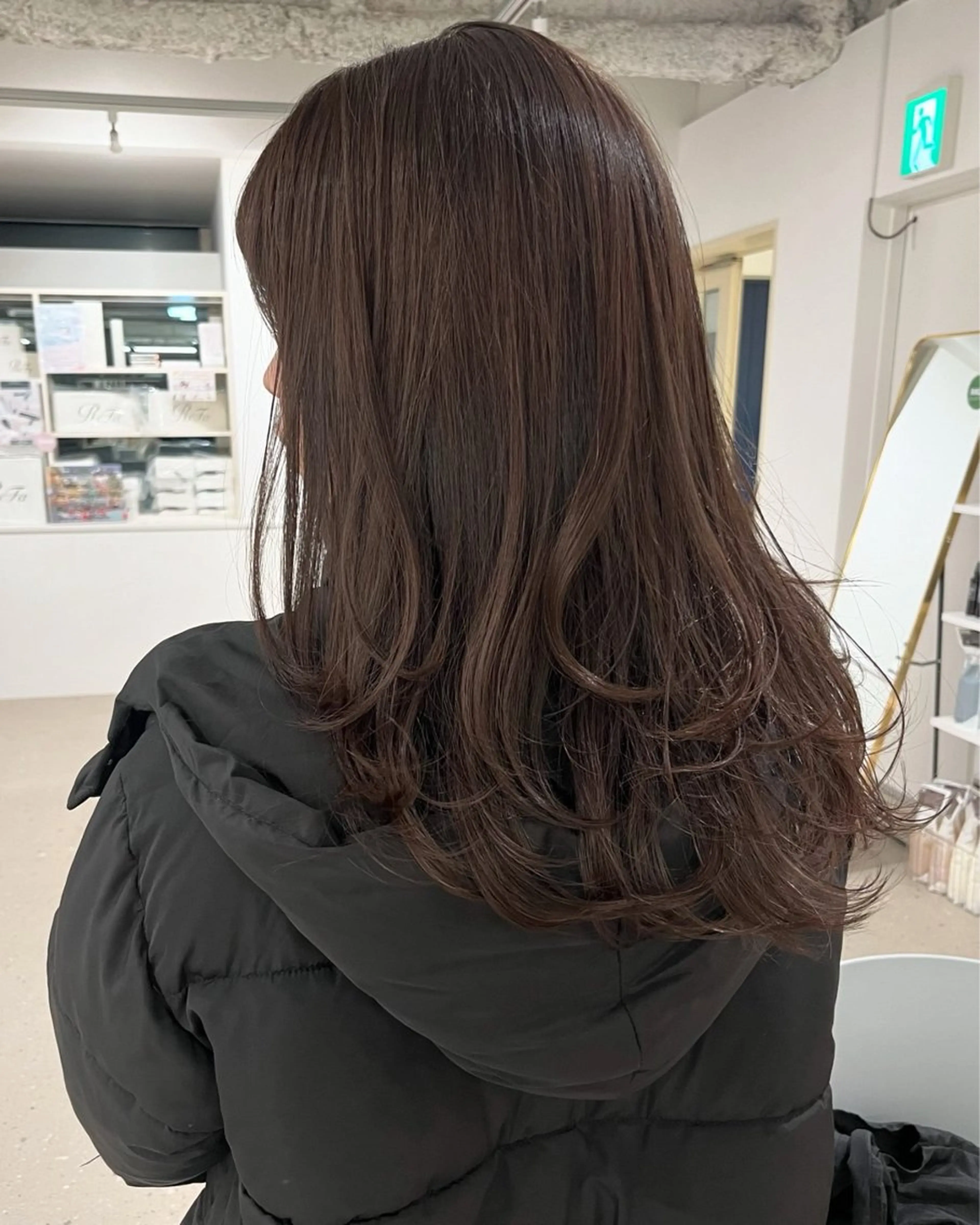 ロング レイヤーカット 箱崎 凪沙のヘアスタイル