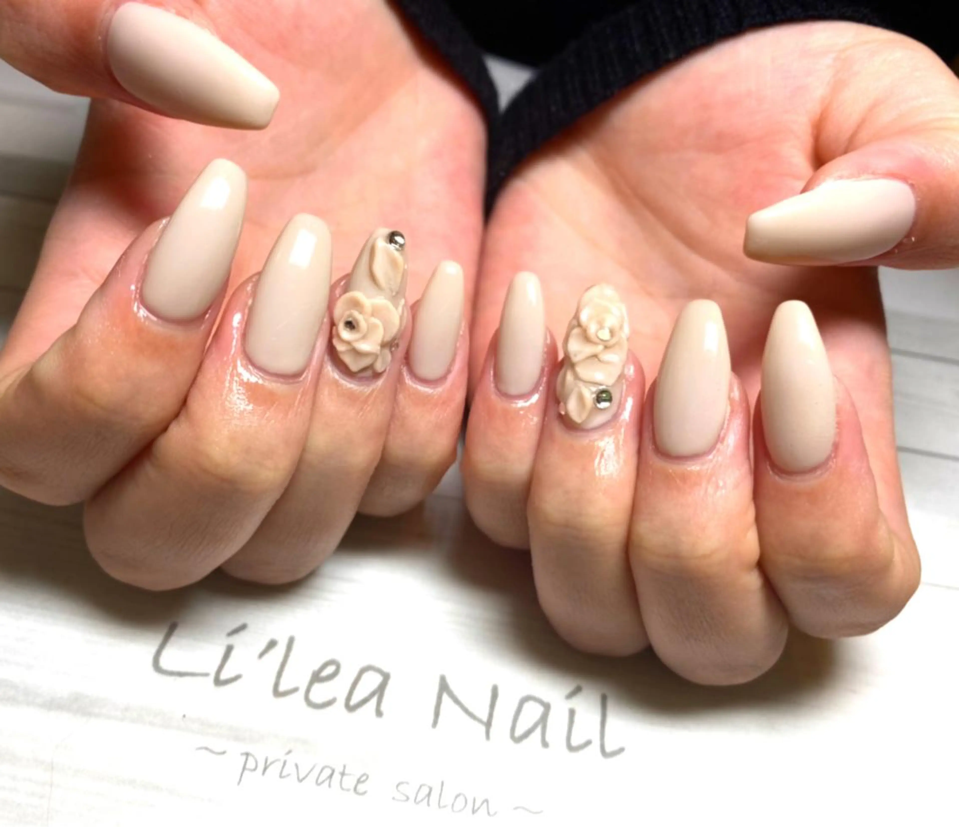 ネイル Li'leaNail AINAのネイルデザイン