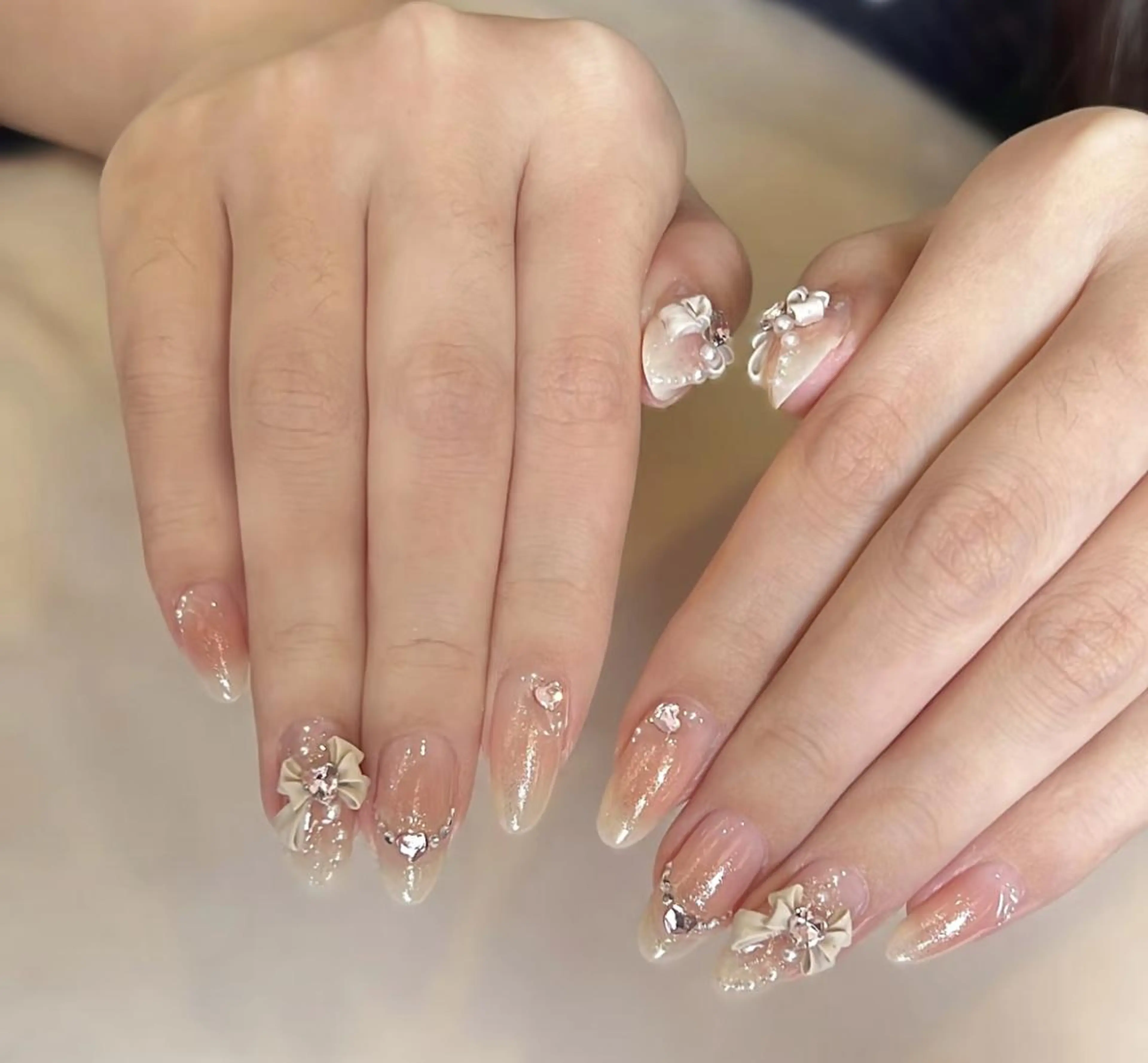 マツエク・マツパ ハンドネイル エリ🫧 nail池袋東口のネイルデザイン