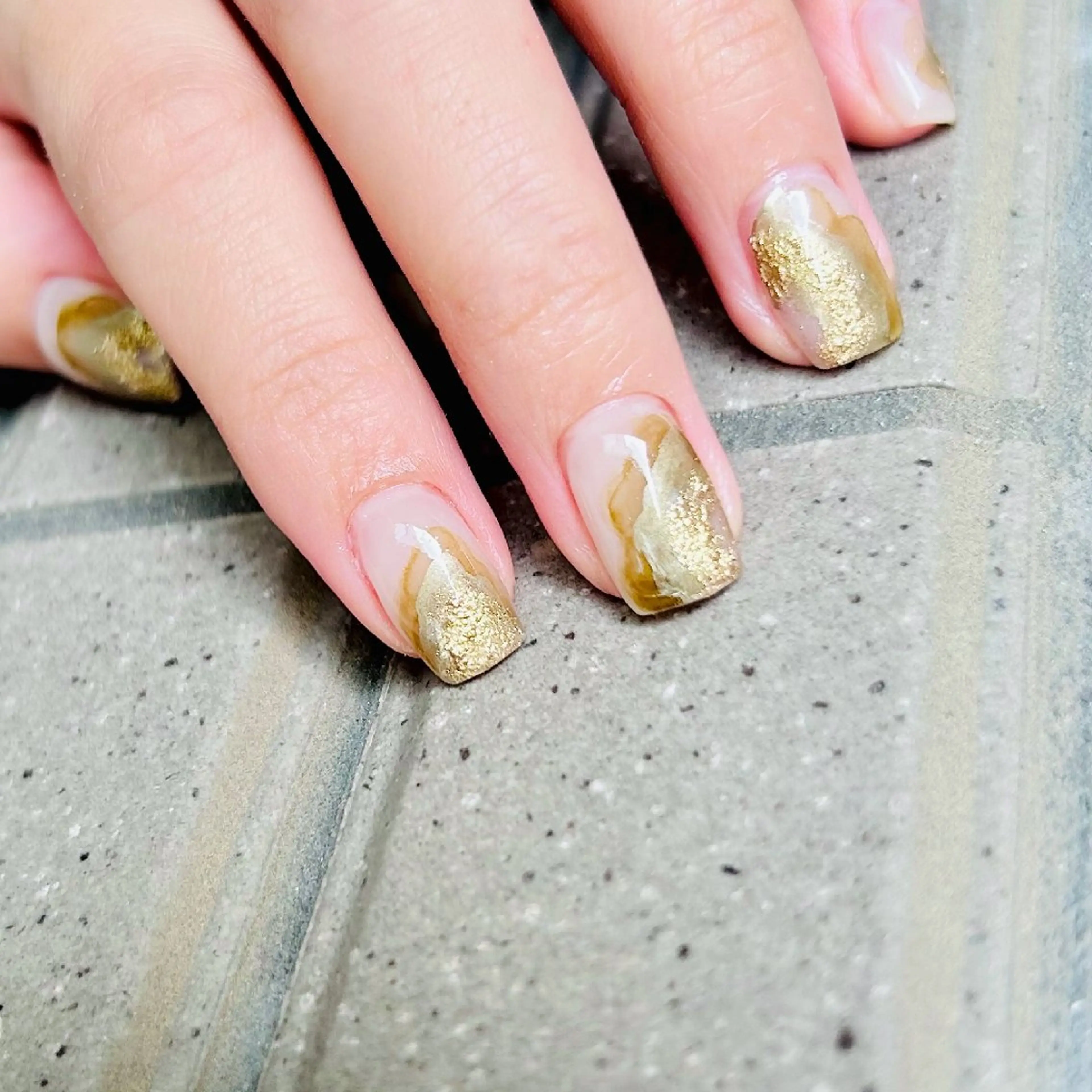 ネイル ニュアンスネイル muum_nail 新宿2分 三丁目1分のネイルデザイン