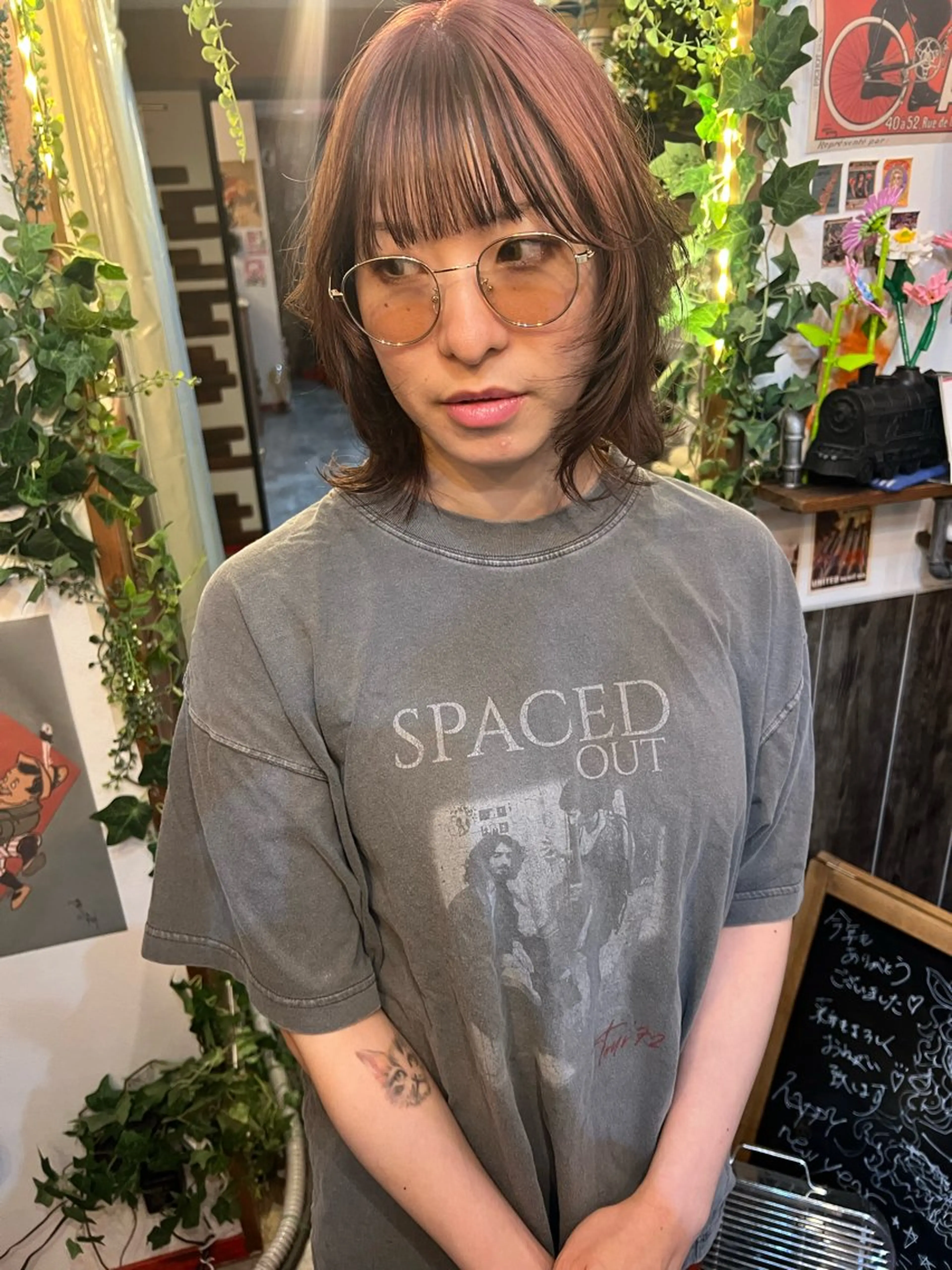 ミディアム カラー デザインカラー レイヤーカット ヘアカラー カラーパティシエ facce🌼ikoのヘアスタイル