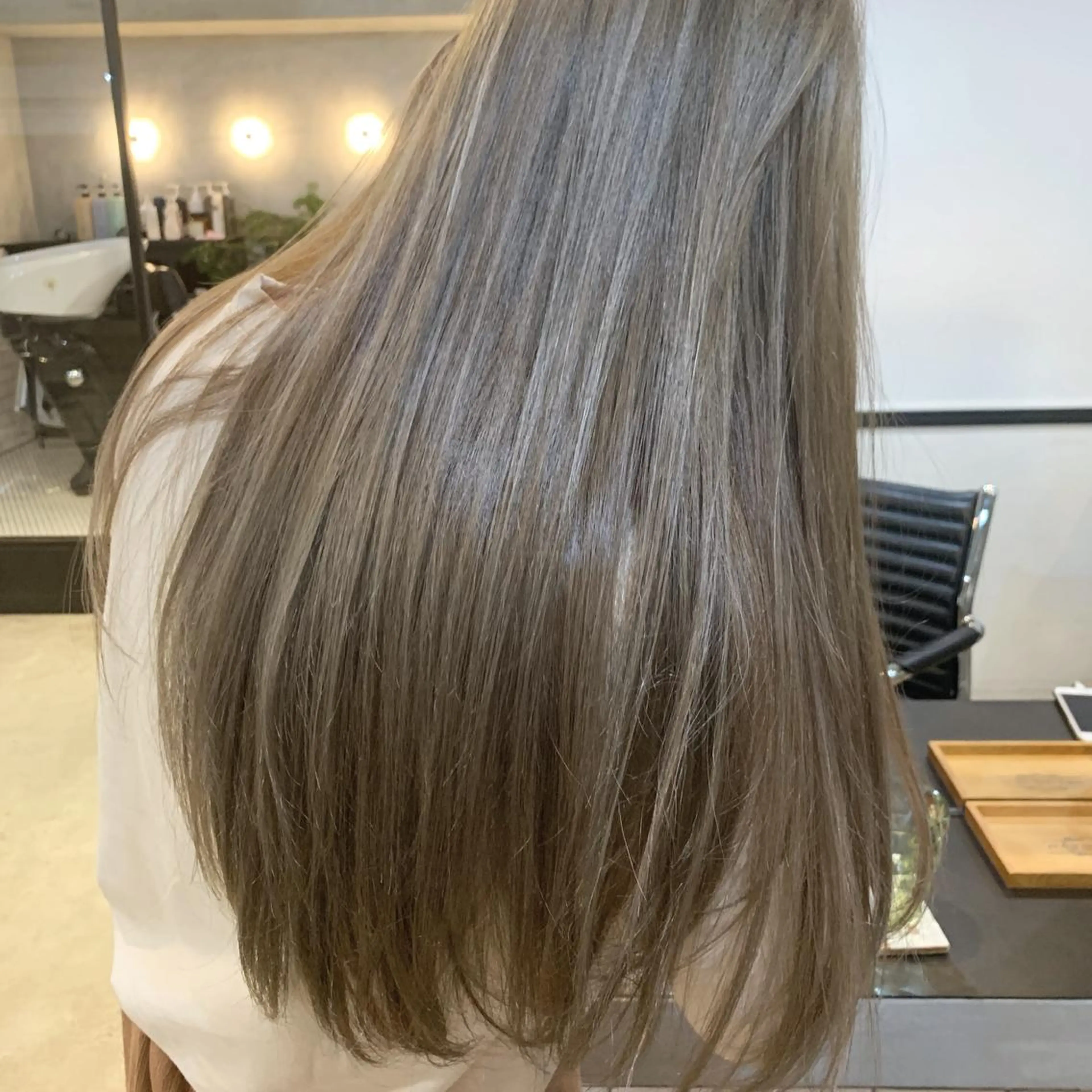 ロング カラー なかの たくみのヘアスタイル