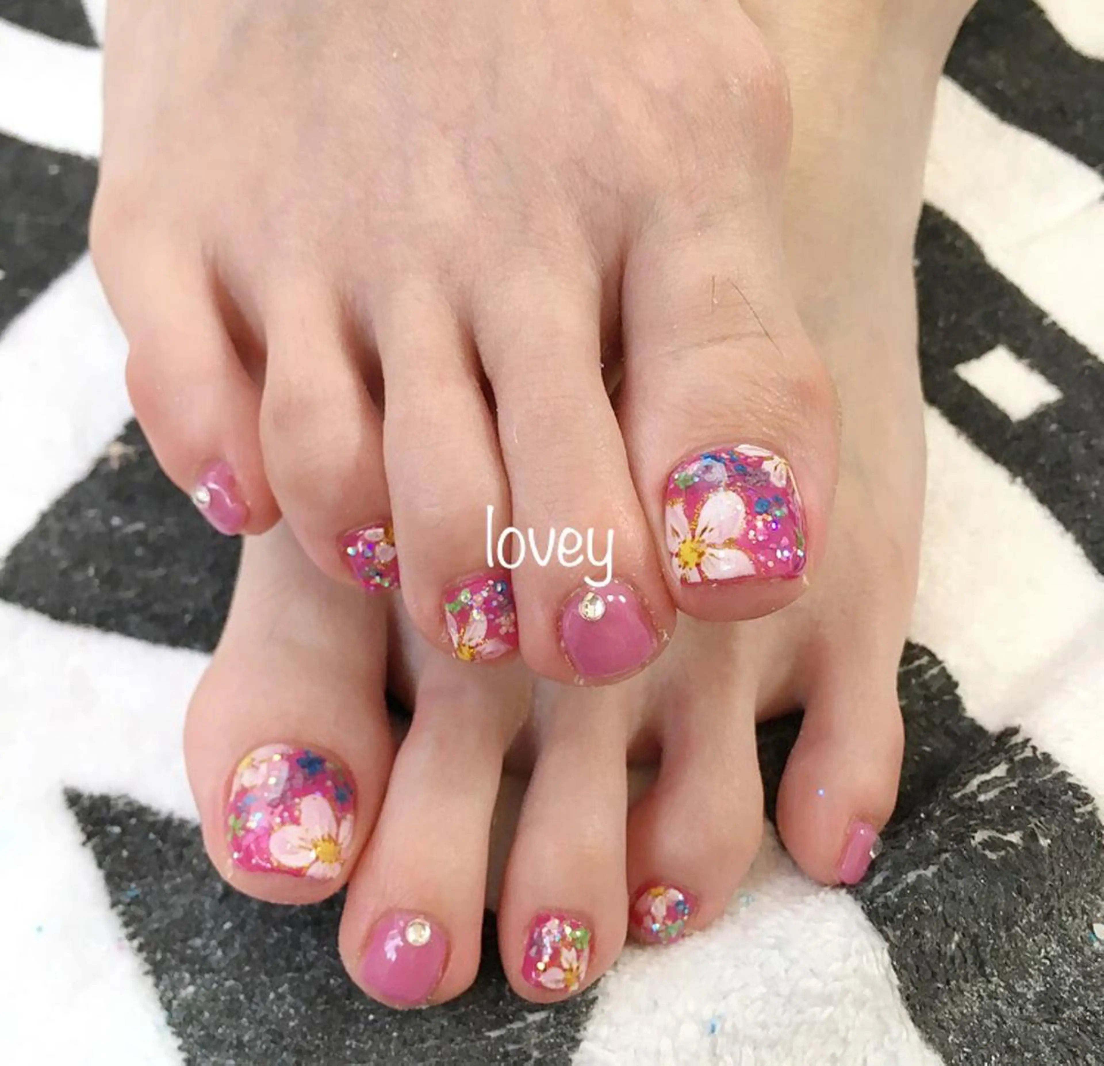 ネイル プライベートサロン loveyのネイルデザイン