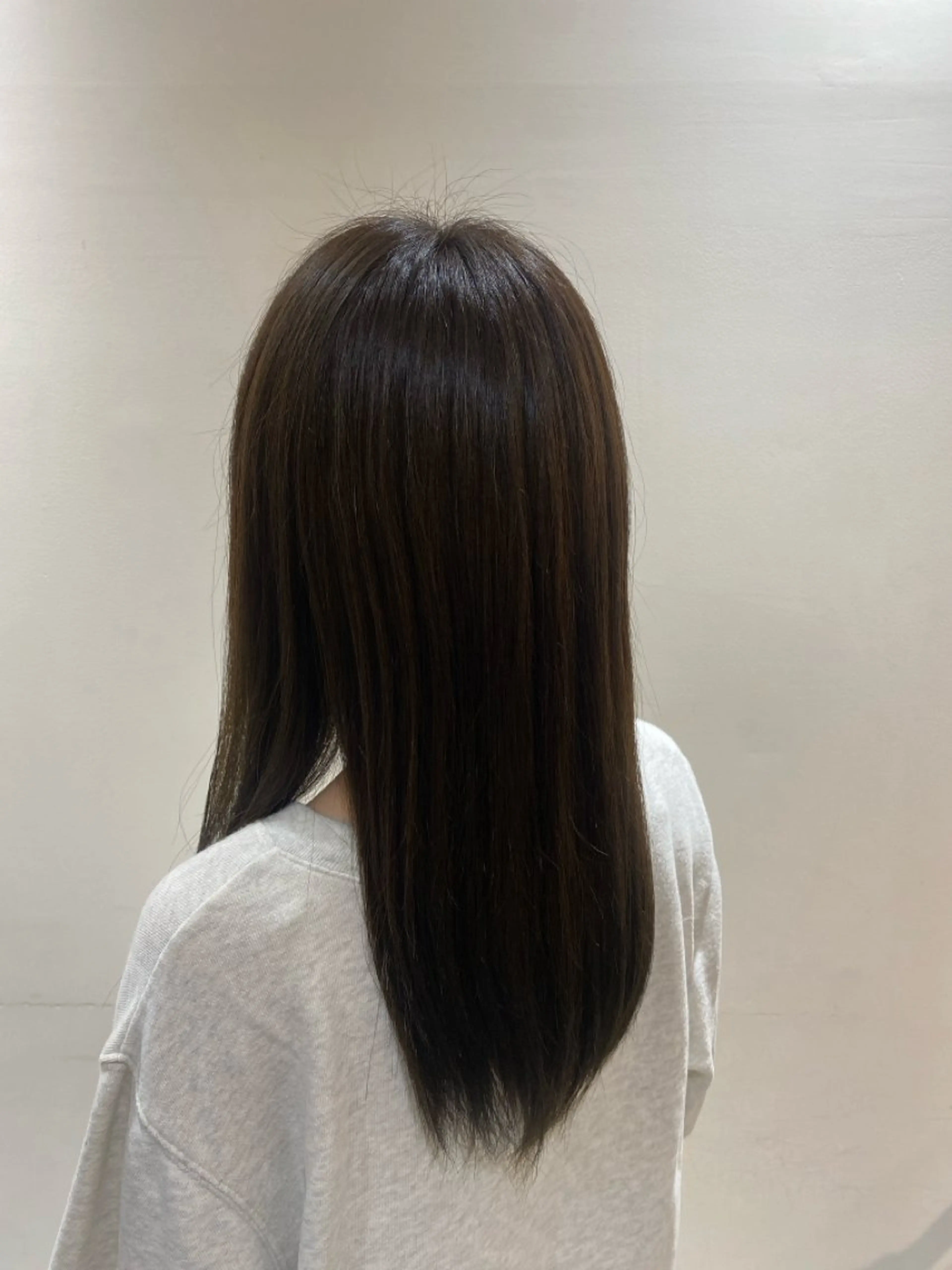 カラー ベージュカラー オリーブベージュ ヘアカラー トリートメント 🌼ホシカワ ナナカ🌼のヘアスタイル