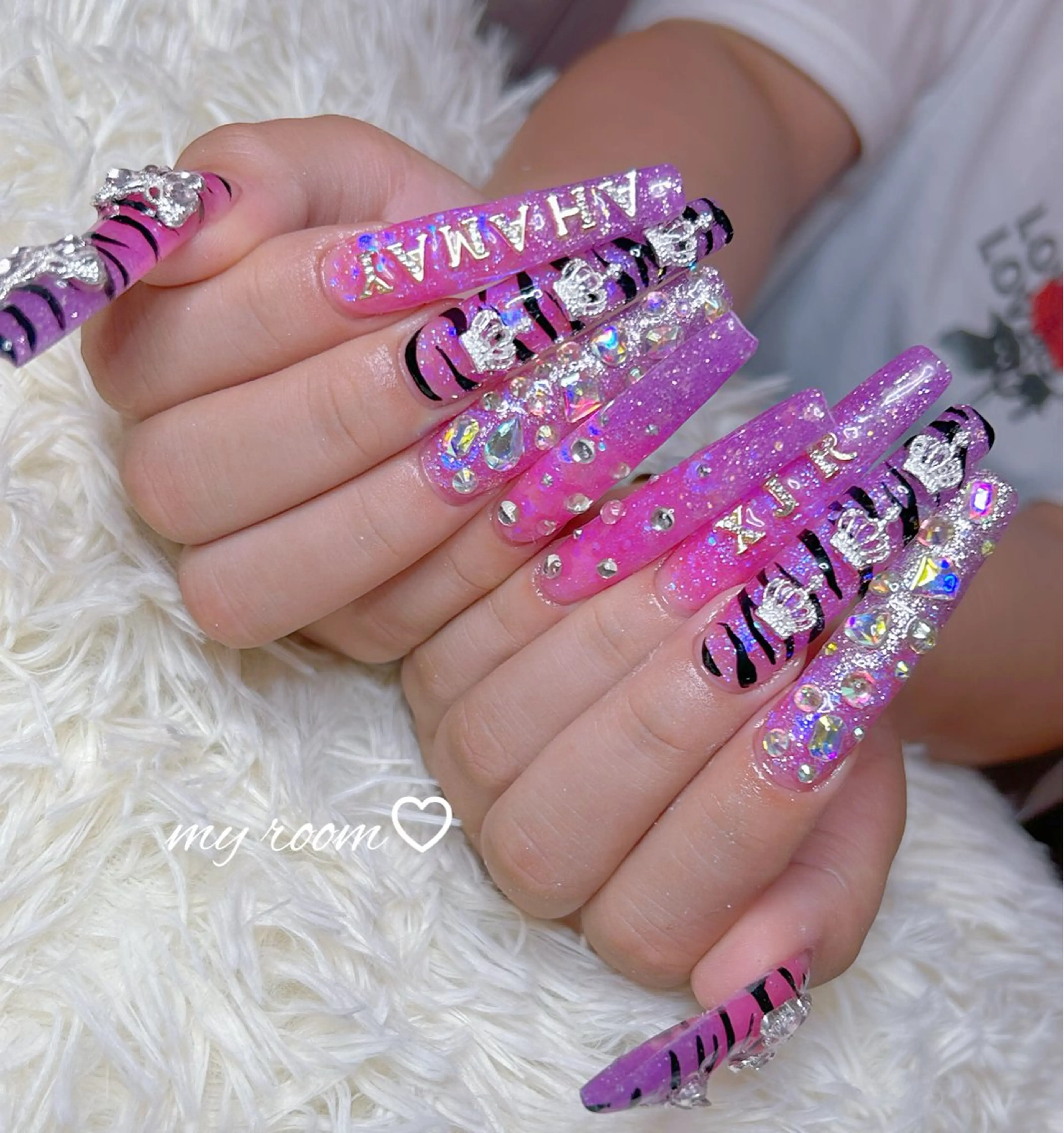 ネイル うるま市サロン Yuko Izawaのネイルデザイン