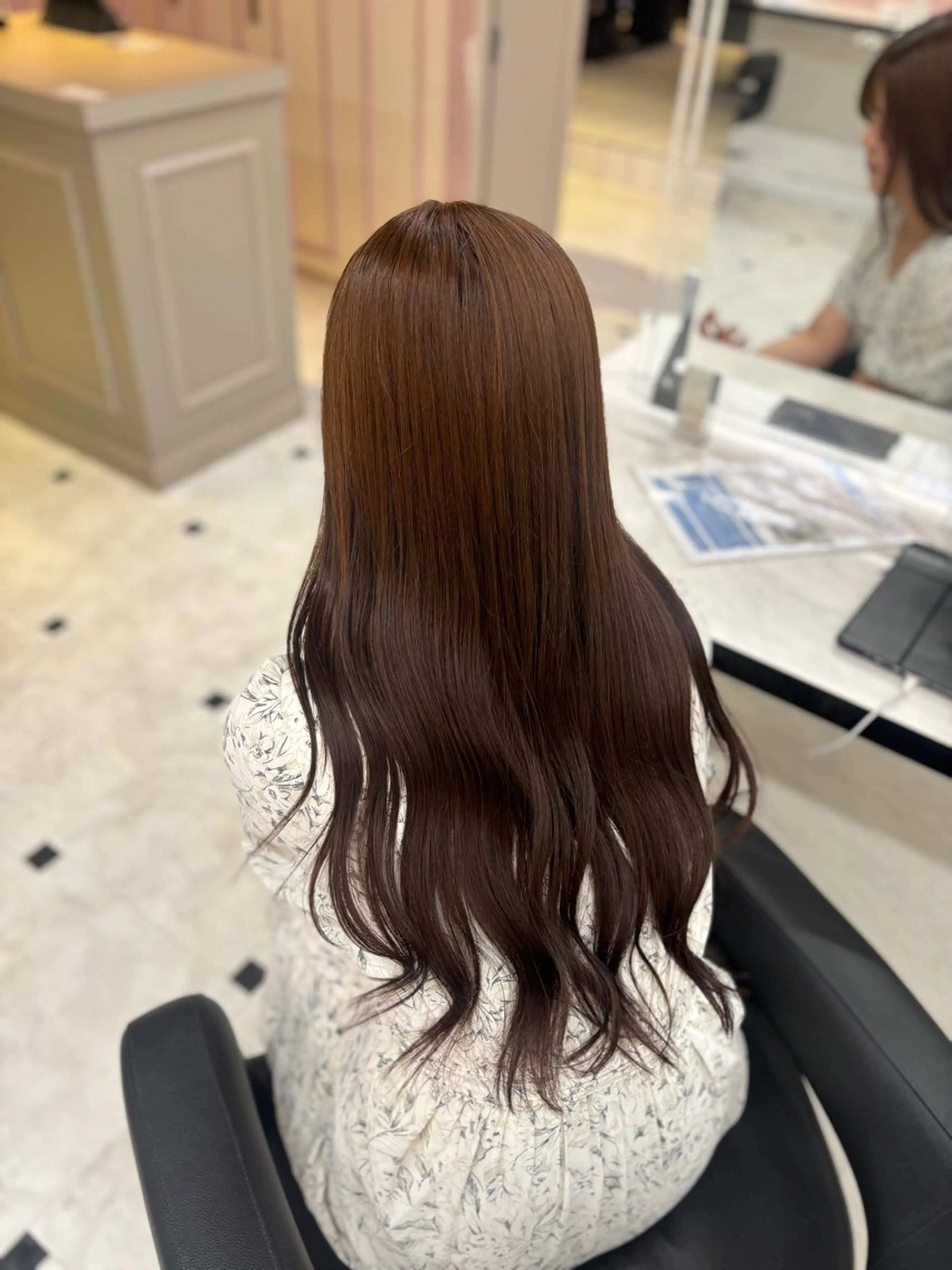 ロング カラー ブリーチ ダブルカラー ブリーチなしカラー ヘアカラー 💙ハイトーン韓国風 色白ヘア💙manaのヘアスタイル