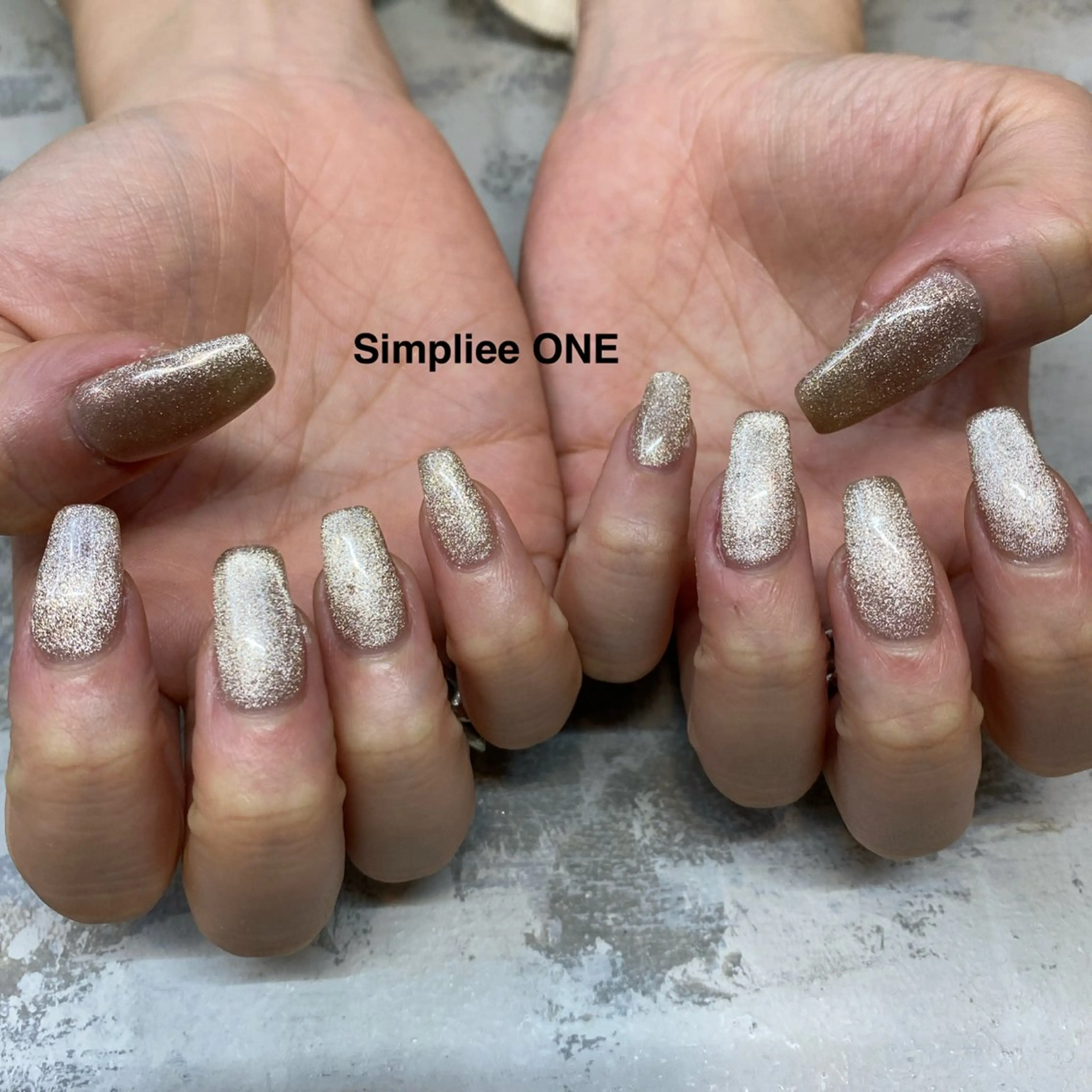 ネイル マグネットネイル マグネットワンカラー ワンカラーネイル シンプリーワン 渋谷店🪄MOENAのネイルデザイン