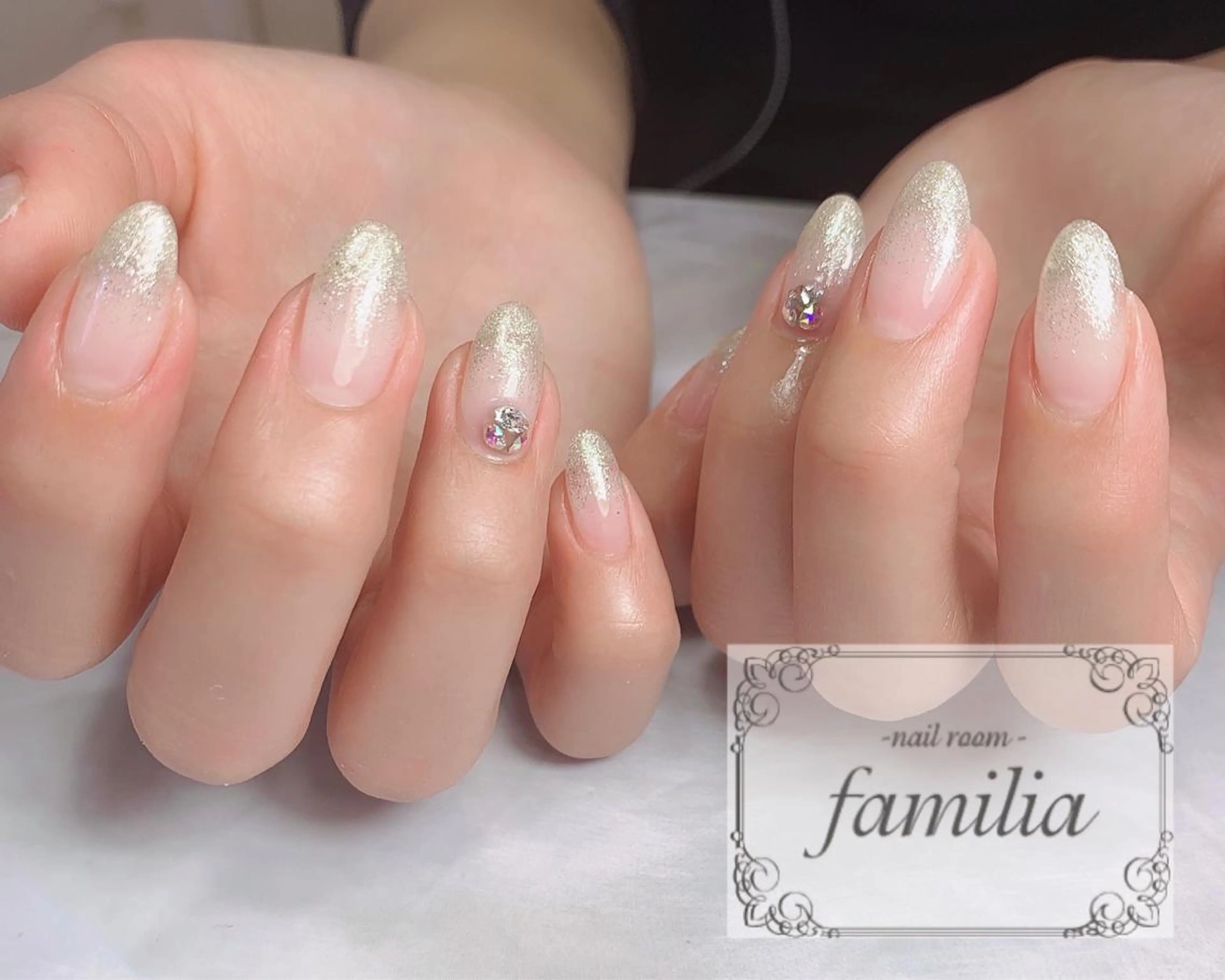ネイル ハンドネイル -nailroom- familiaのネイルデザイン