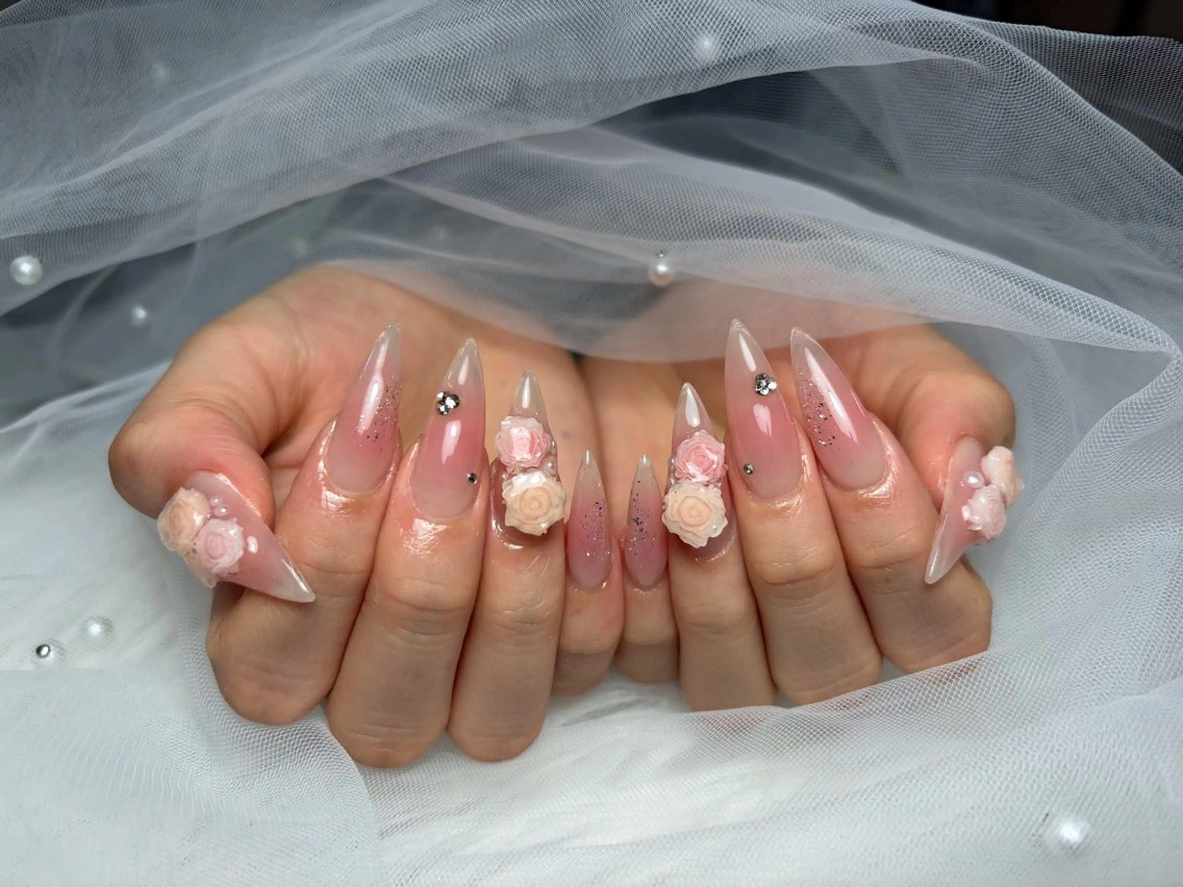 ネイル アートネイル 長さ出し ジェルネイル マグネットネイル ニュアンスネイル ハンドネイル Cloudy Chan Nailのネイルデザイン