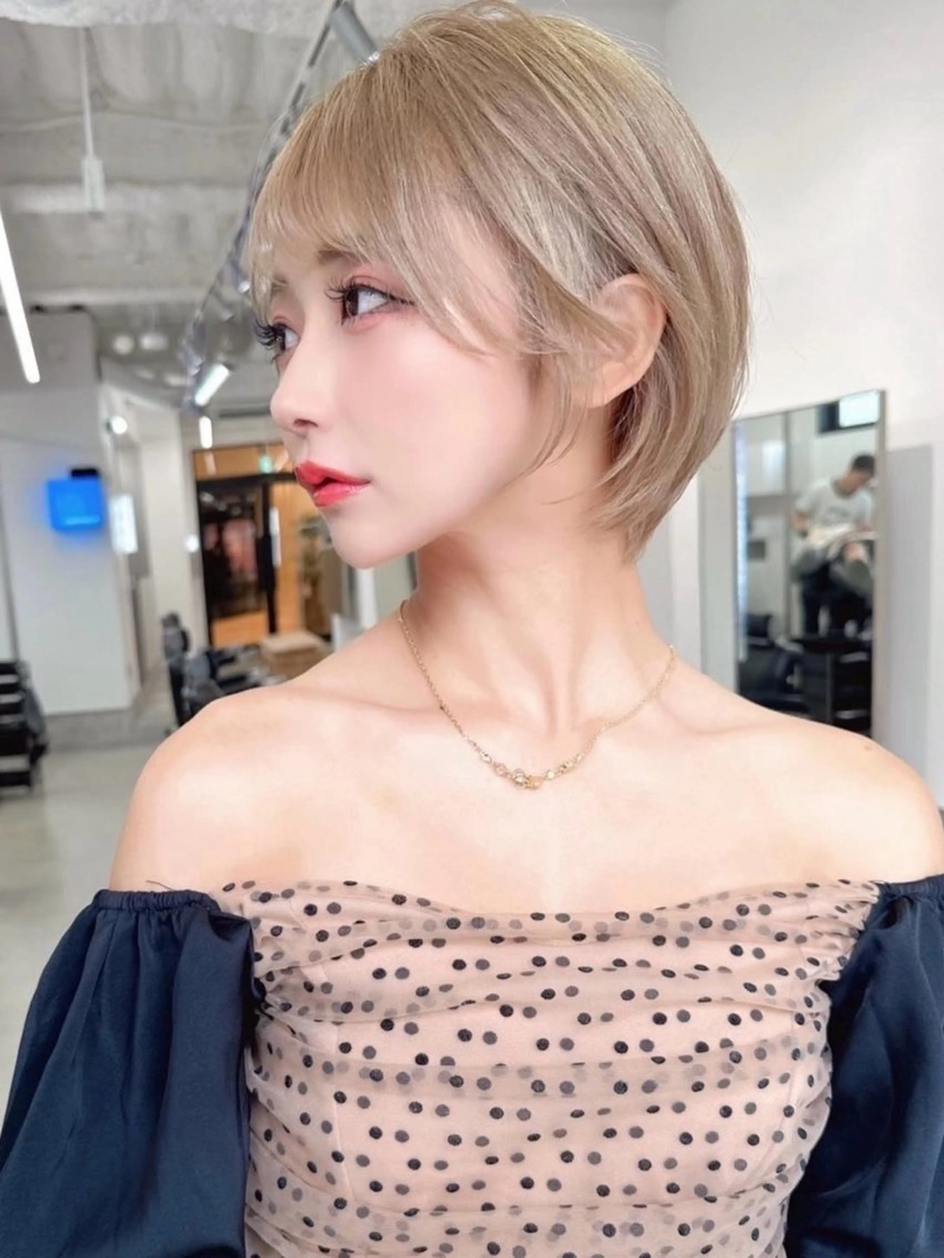 ショート ヘアカラー トリートメント 興津/韓国レイヤー ダブルカラー美髪縮毛のヘアスタイル