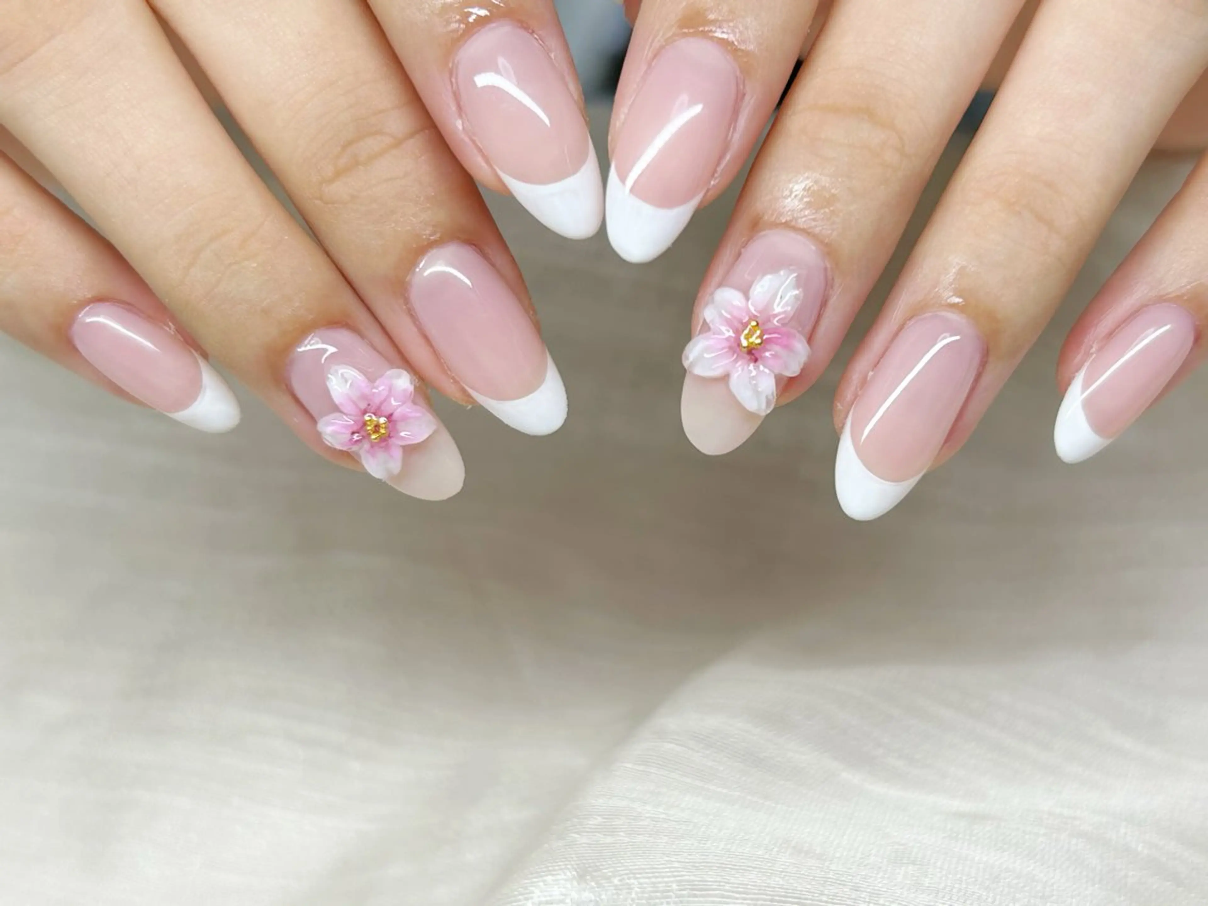 ネイル アートネイル チークネイル 成人式 入学式 長さ出し ハンドネイル Lino Nailのネイルデザイン