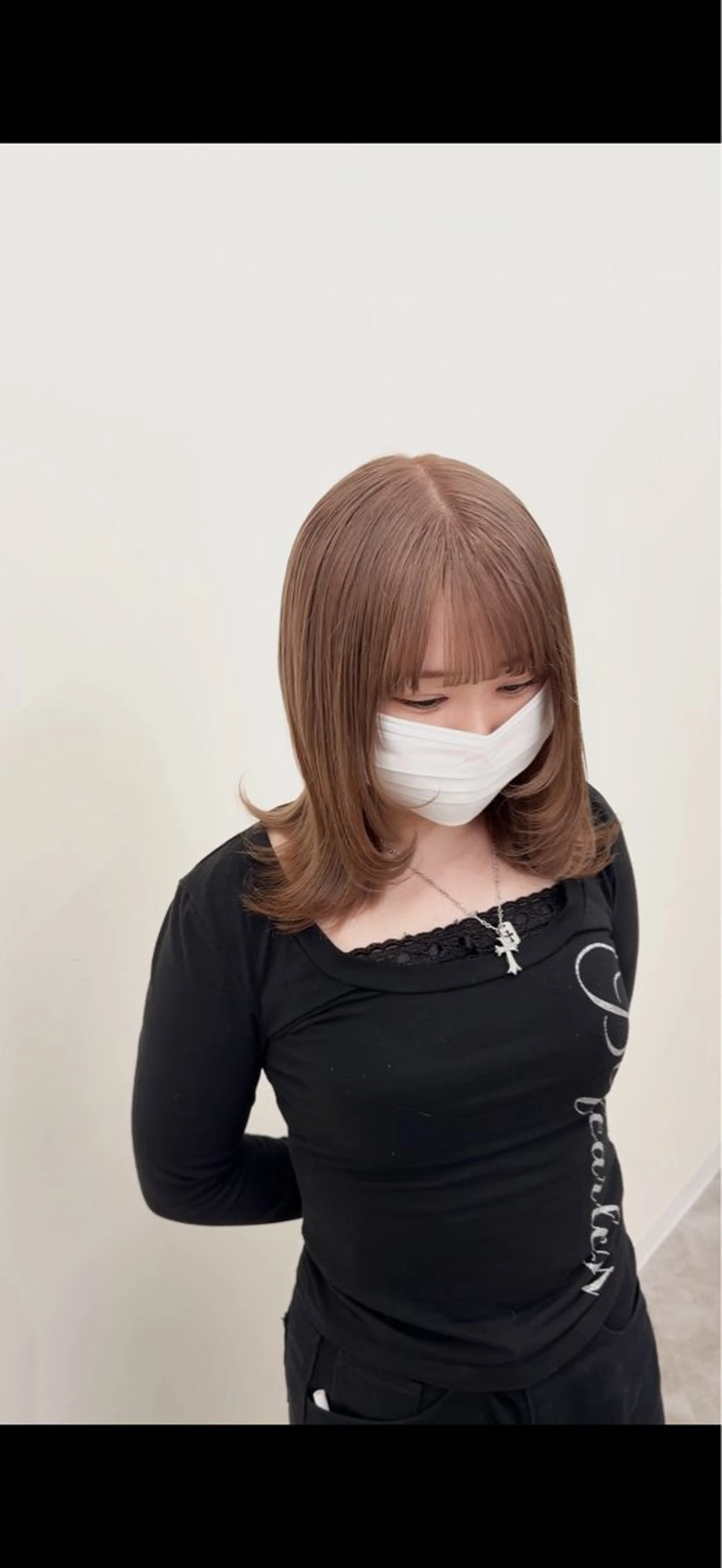 ミディアム カラー ベージュカラー ミルクティーベージュ ヘアカラー 旭岡龍明/ハイトーン /ケアブリーチのヘアスタイル