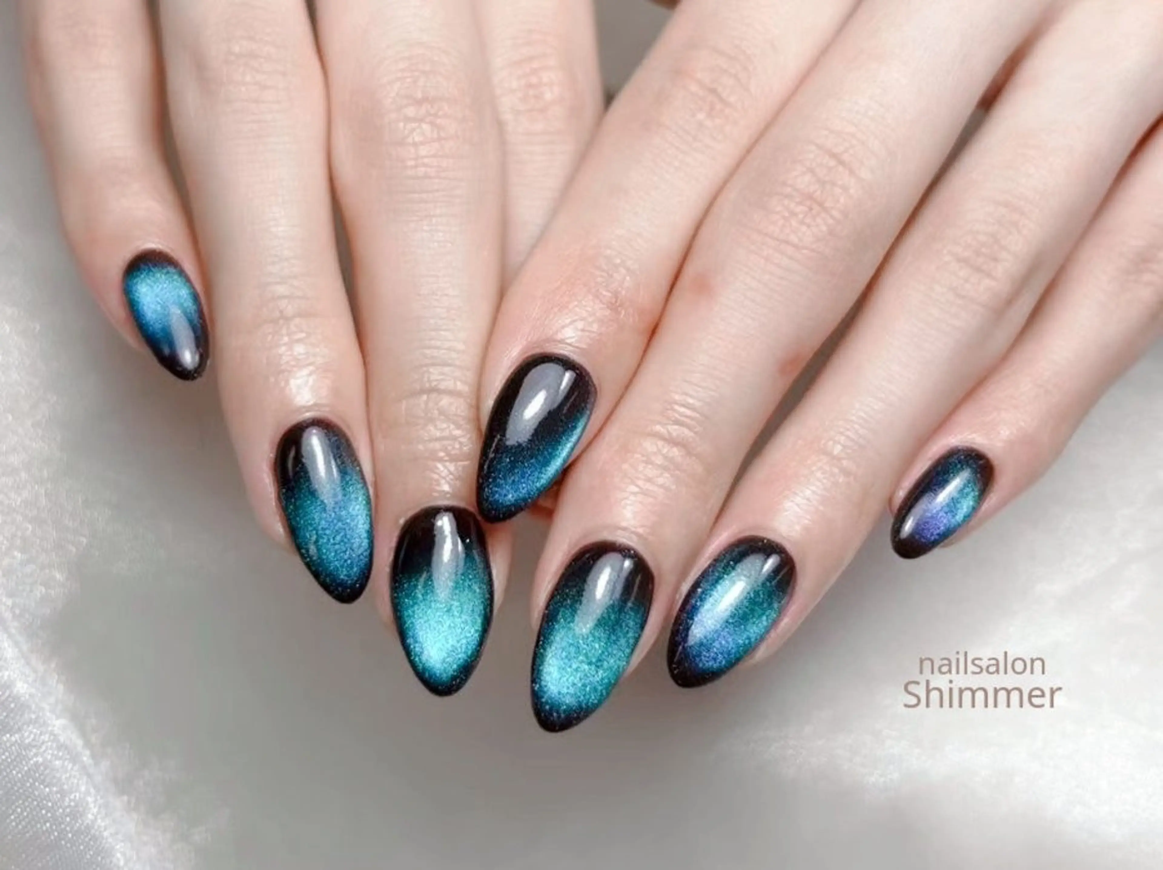 ネイル マグネットネイル Shimmer Asakoのネイルデザイン