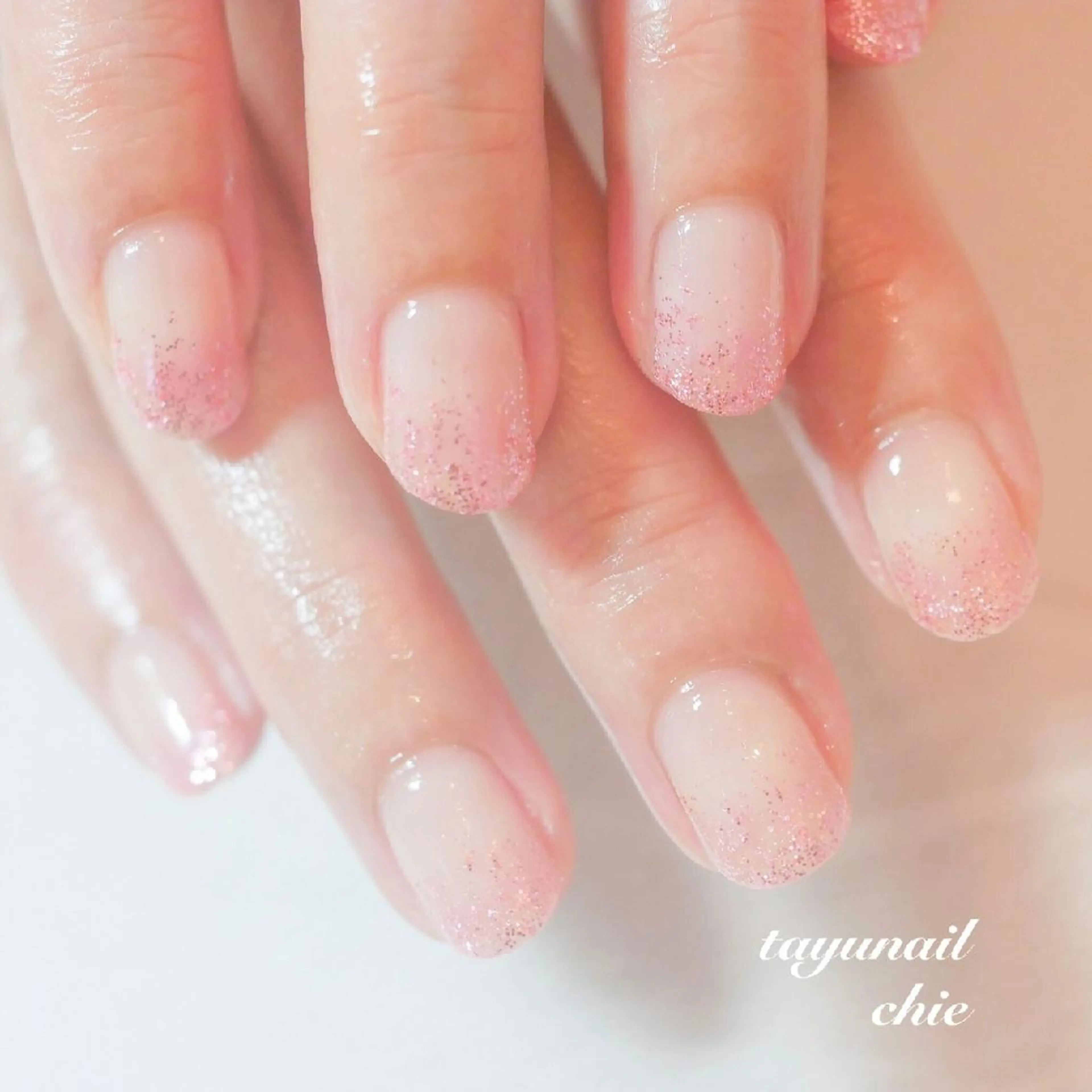 ネイル ブルー ジェルネイル グラデーション ラメ(グリッター) ラメグラデーション ネイルサロン 【たゆnail】のネイルデザイン