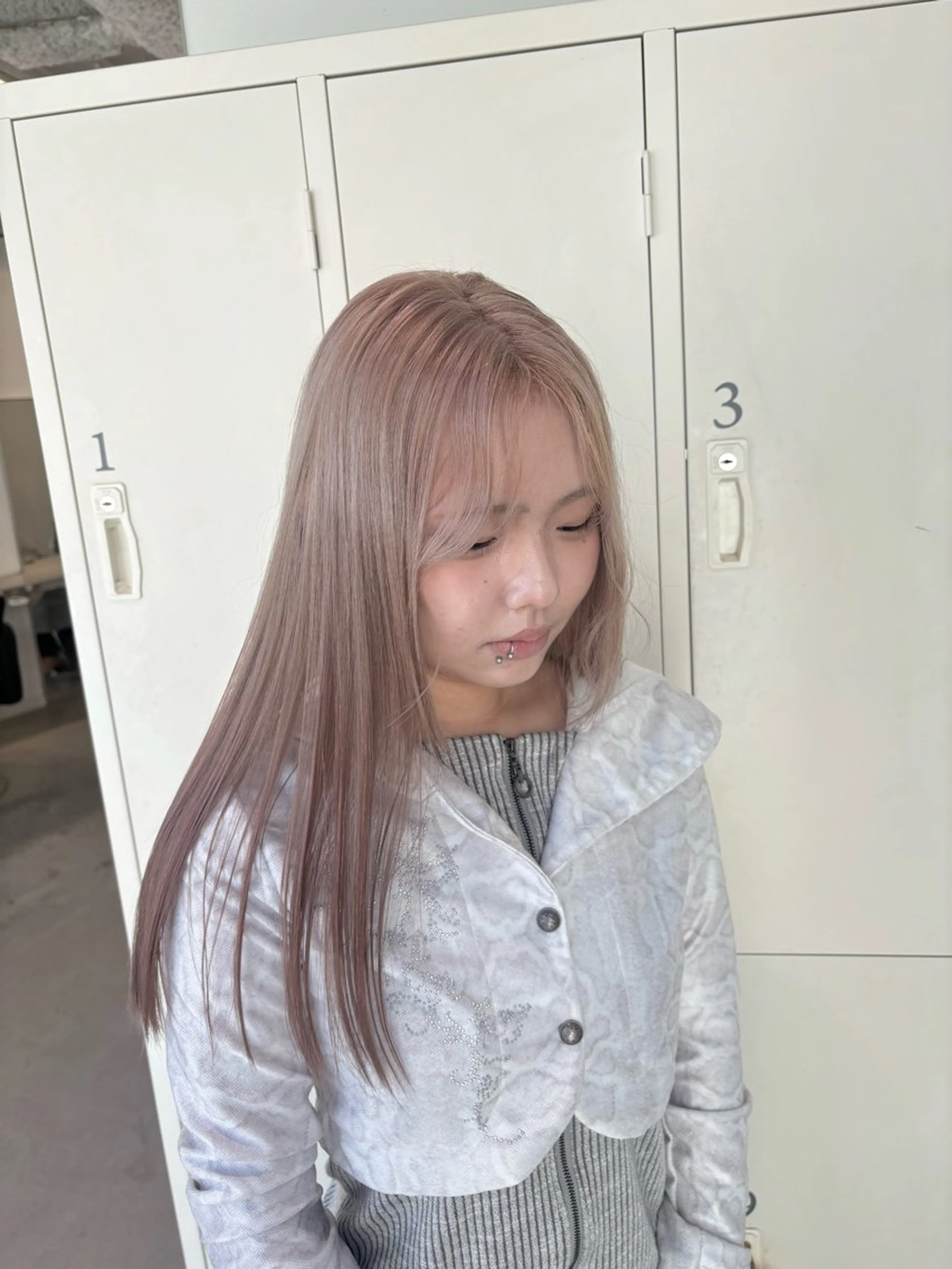 【✨最高級ケアブリーチ✨】🎀ケアブリーチカラー+TOKIOトリートメント+カット（無料）🎀の写真