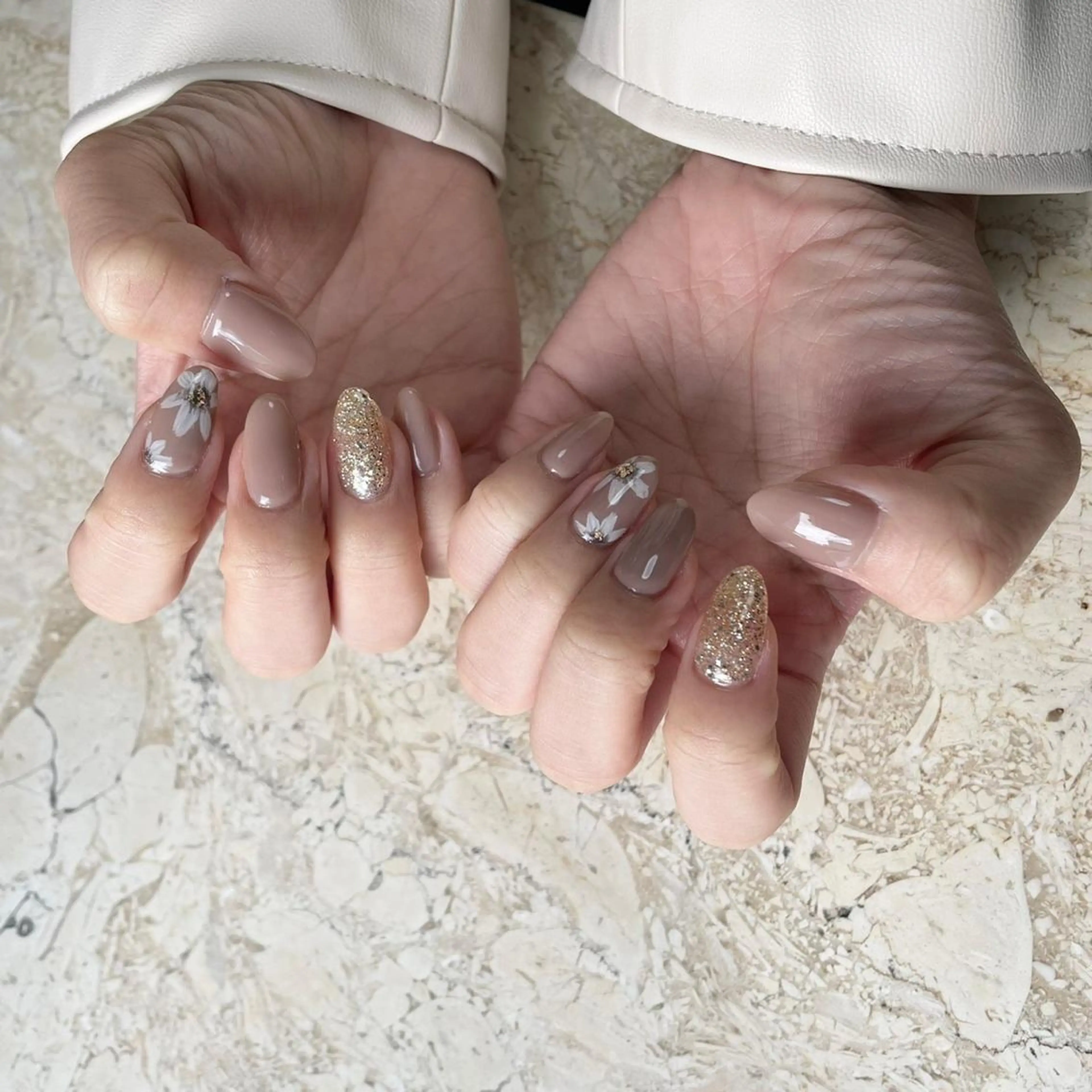 ネイル アートネイル フラワーネイル ジェルネイル 韓国ネイル ラメ(グリッター) ハンドネイル nail salon mieux(ミュー)のマツエク・マツパデザイン