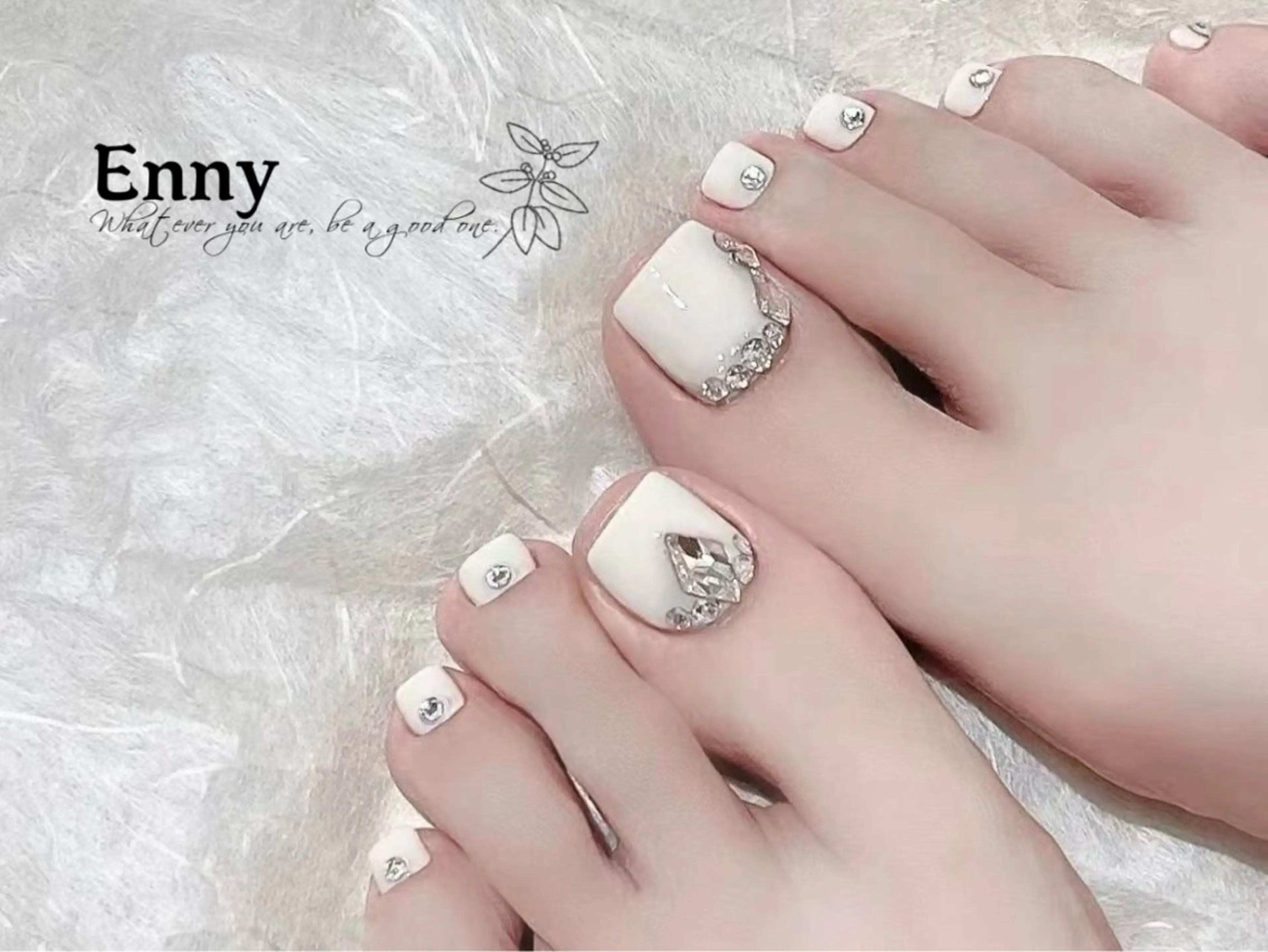 ネイル チークネイル フットネイル フレンチネイル ジェルネイル ガラスフレンチ Enny nail salonのネイルデザイン