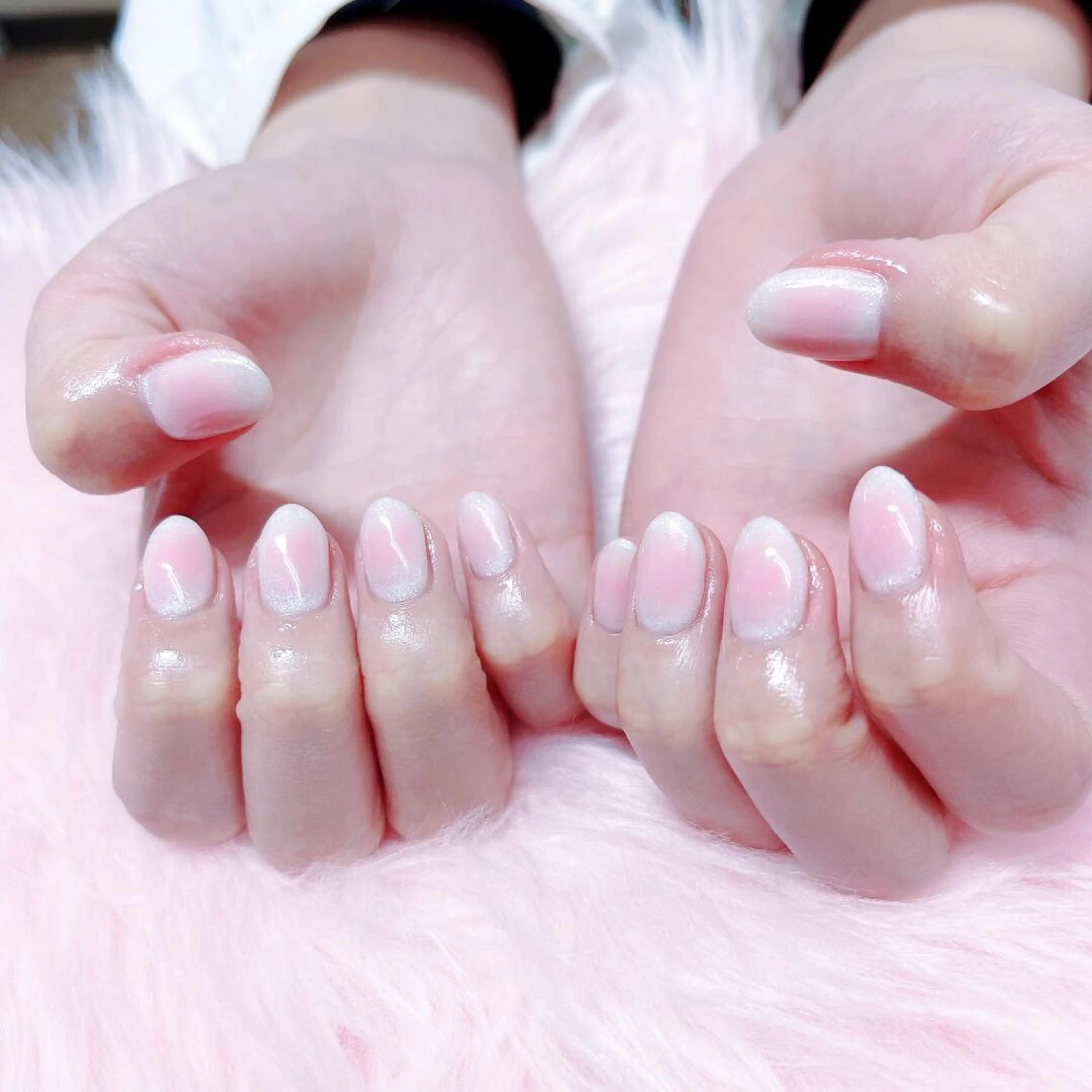 ネイル ハンドネイル MoonNail ユリ🌸のネイルデザイン