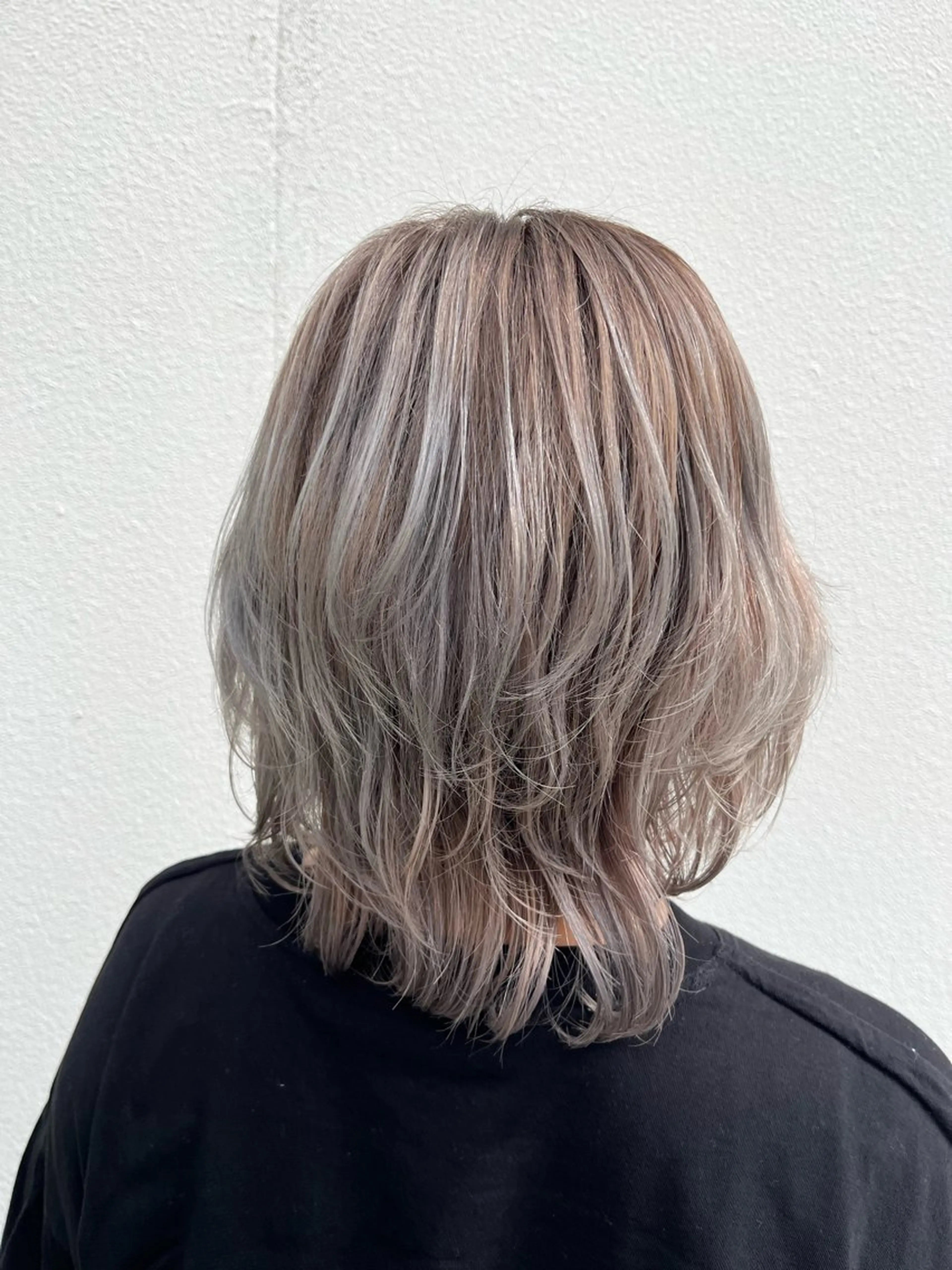 カラー ハイトーンカラー シルバー 松岡 アユミ  berryのマツエク・マツパデザイン