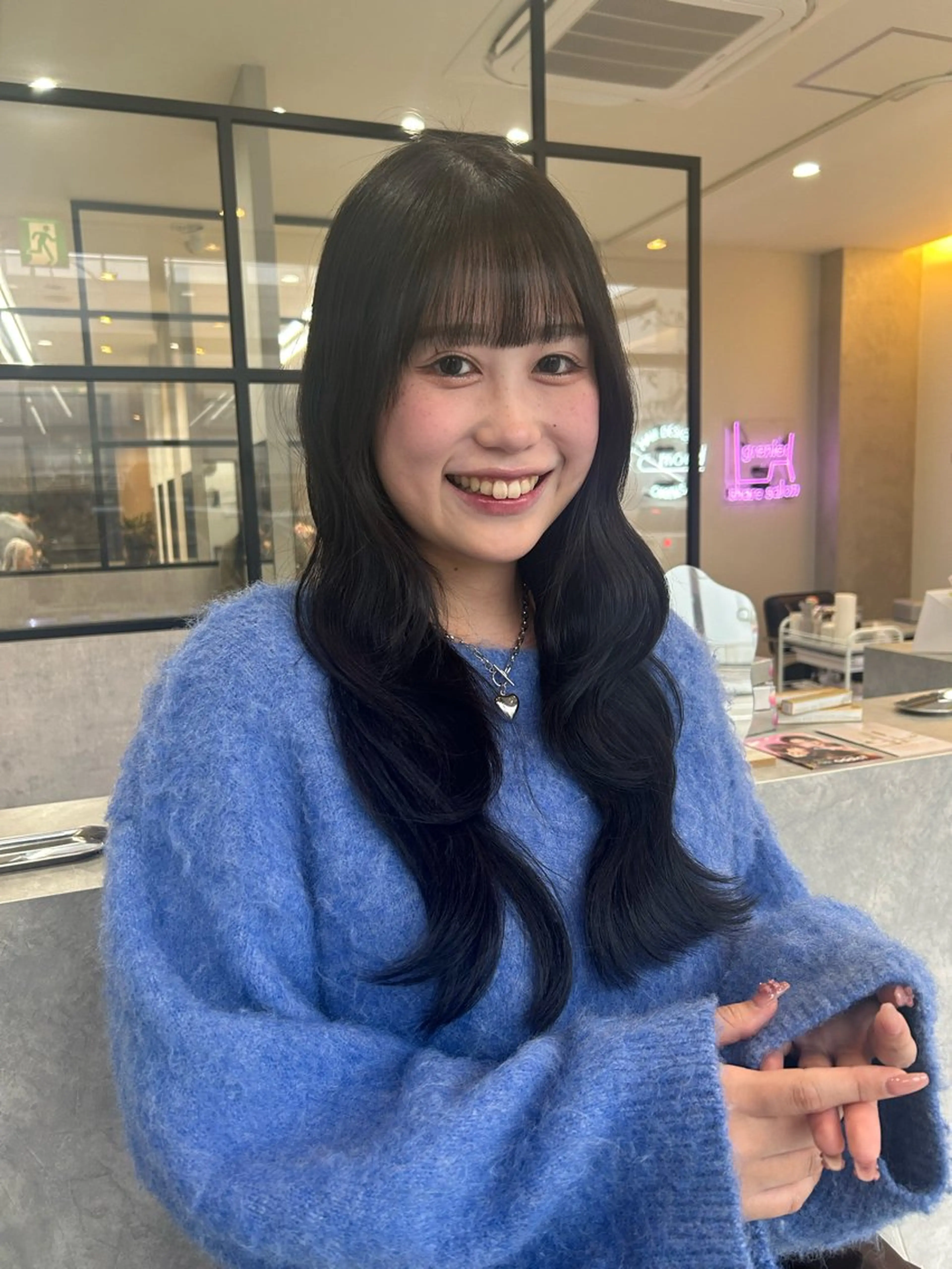 ロング カラー カット ヘアカラー トリートメント 荒谷 薫のヘアスタイル