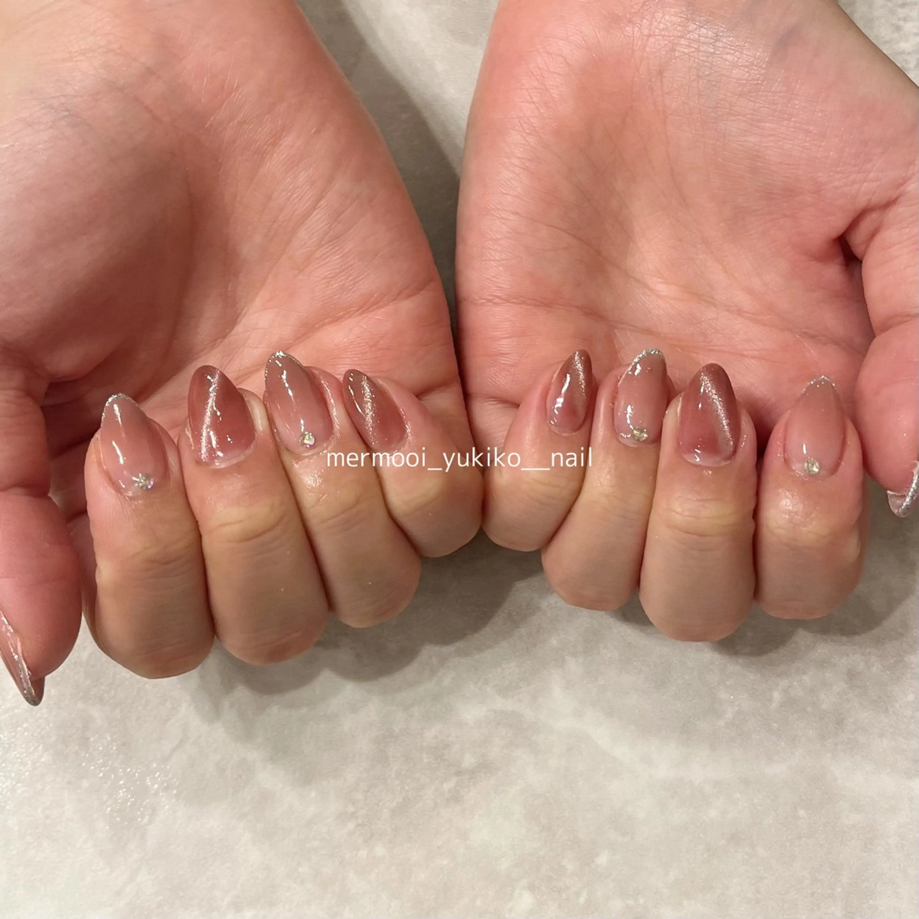 ネイル フレンチネイル ジェルネイル ラメ(グリッター) マグネットネイル パラジェル melumooi nailのネイルデザイン
