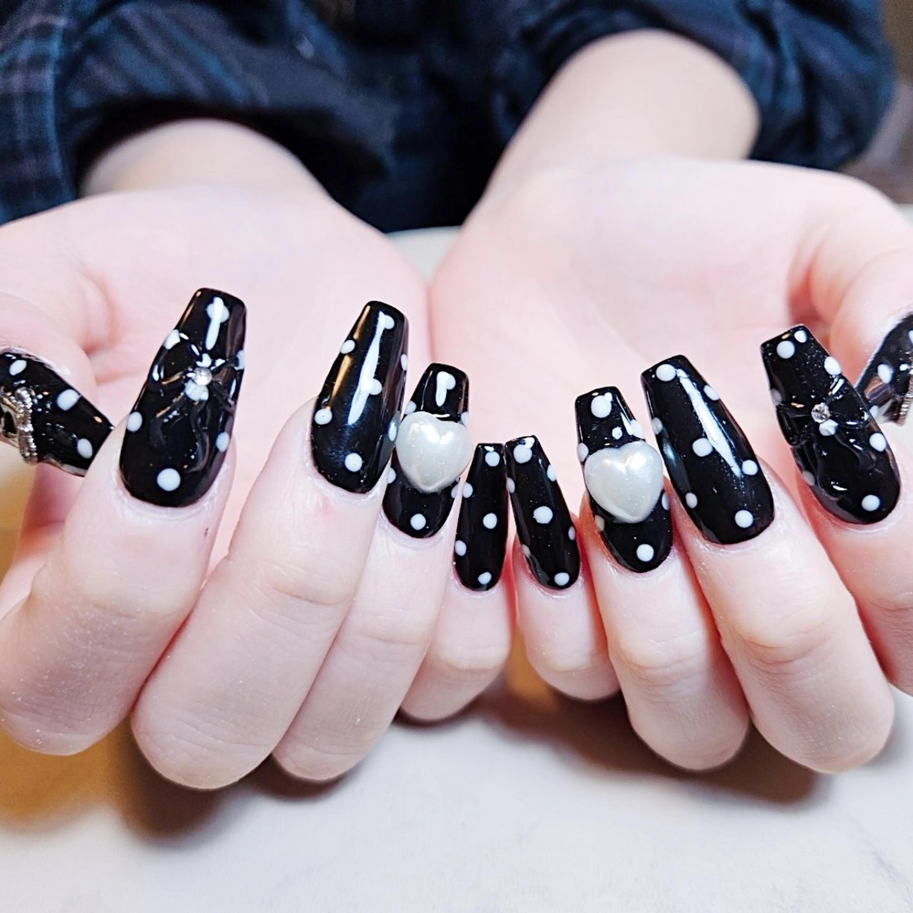 ネイル ハンドネイル 🍭Yun nail hyejin🌸のネイルデザイン