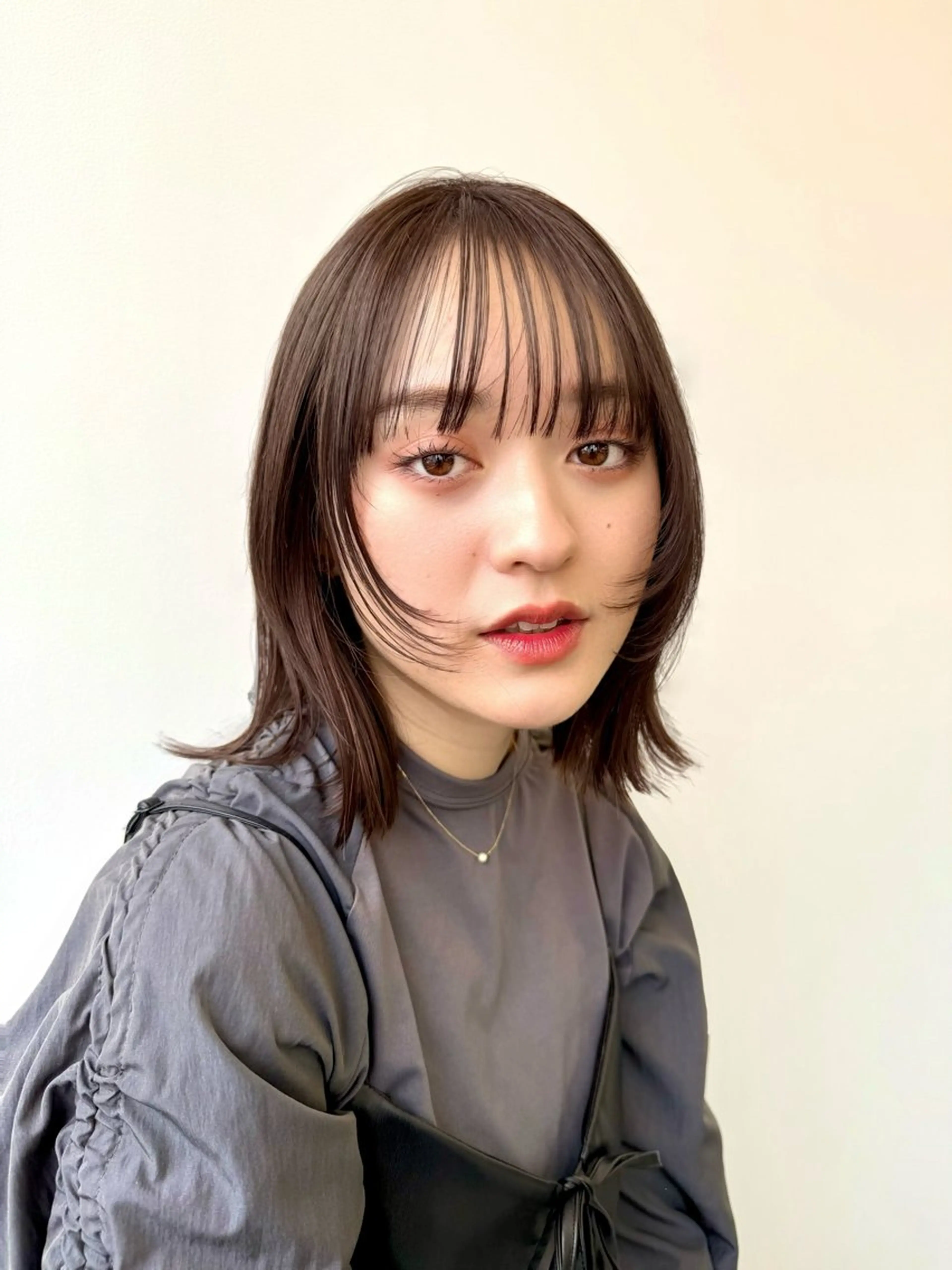 ミディアム 顔まわりレイヤー 顔周りカット レイヤーカット 小顔カット ショート/ 似合わせカットモカのヘアスタイル