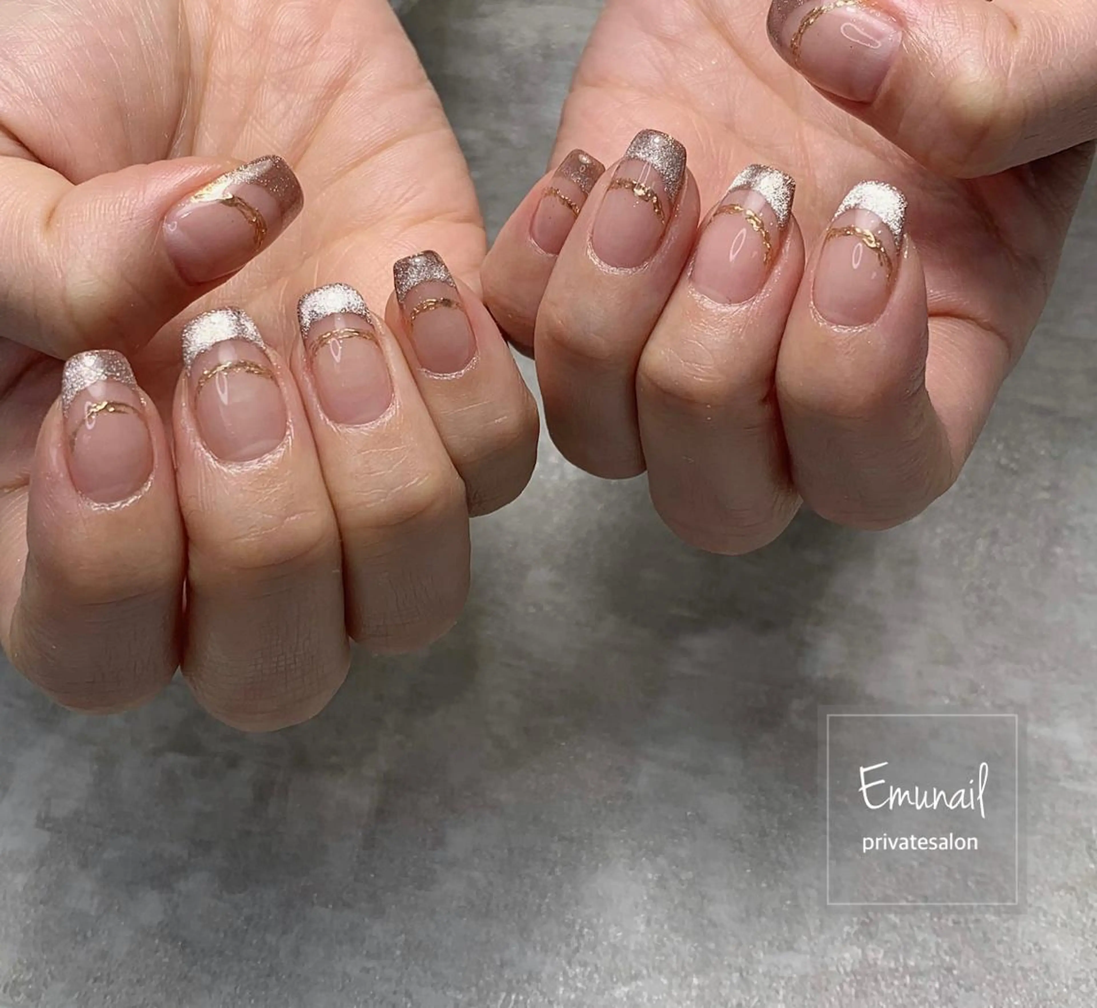 ネイル ミラーネイル Emu Nailのネイルデザイン