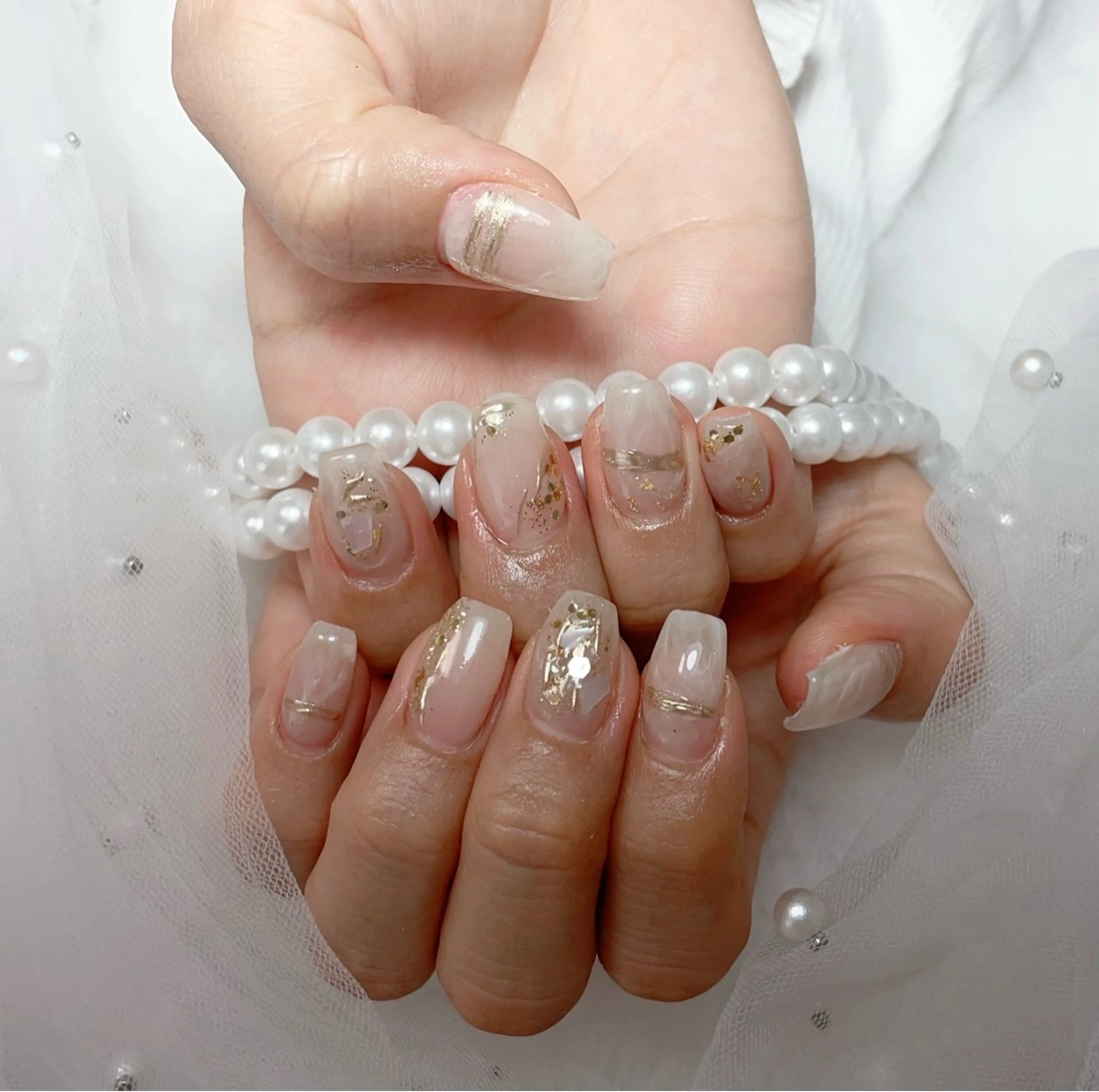 ネイル ミラーネイル ニュアンスネイル ハンドネイル B·U Nail大宮 長さだし専門店のネイルデザイン