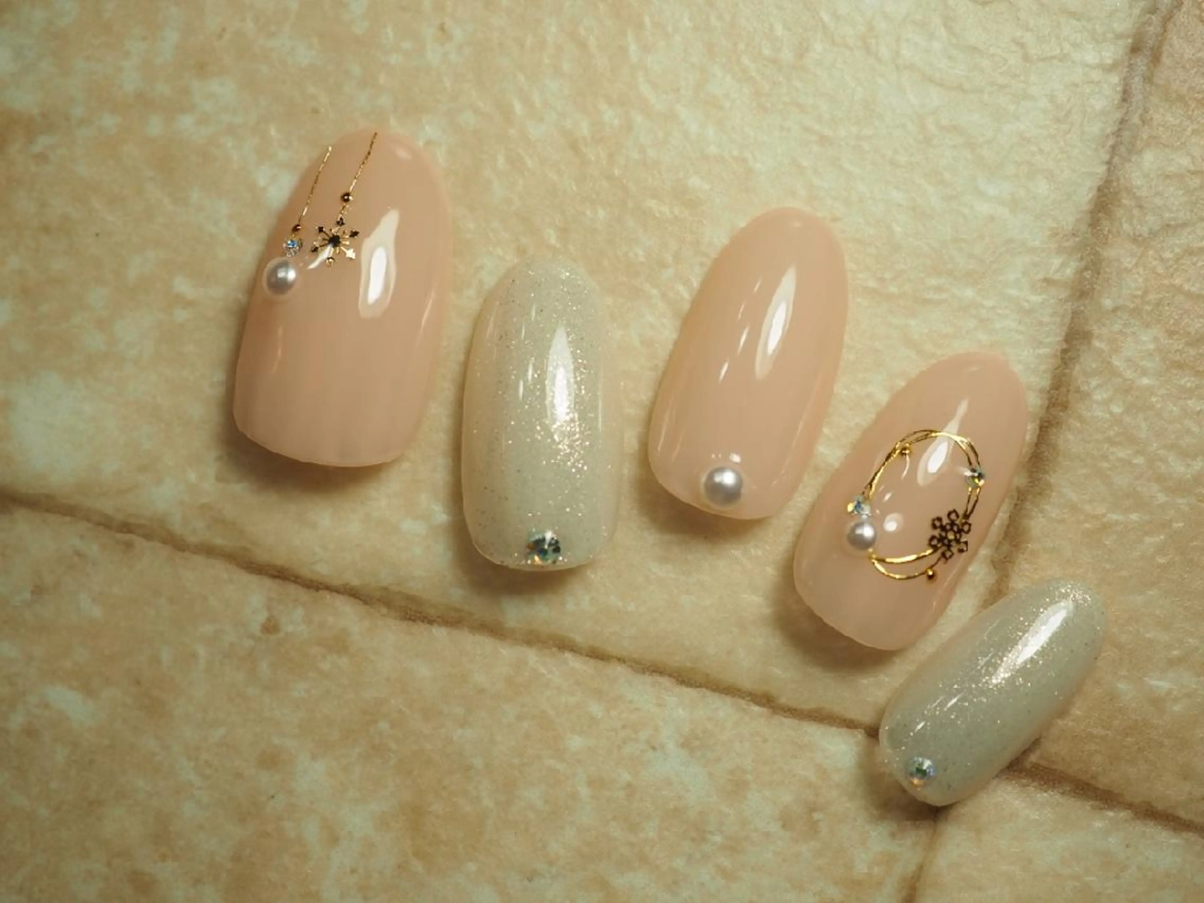 ネイル 横浜東口Monie☆ REIKAのネイルデザイン